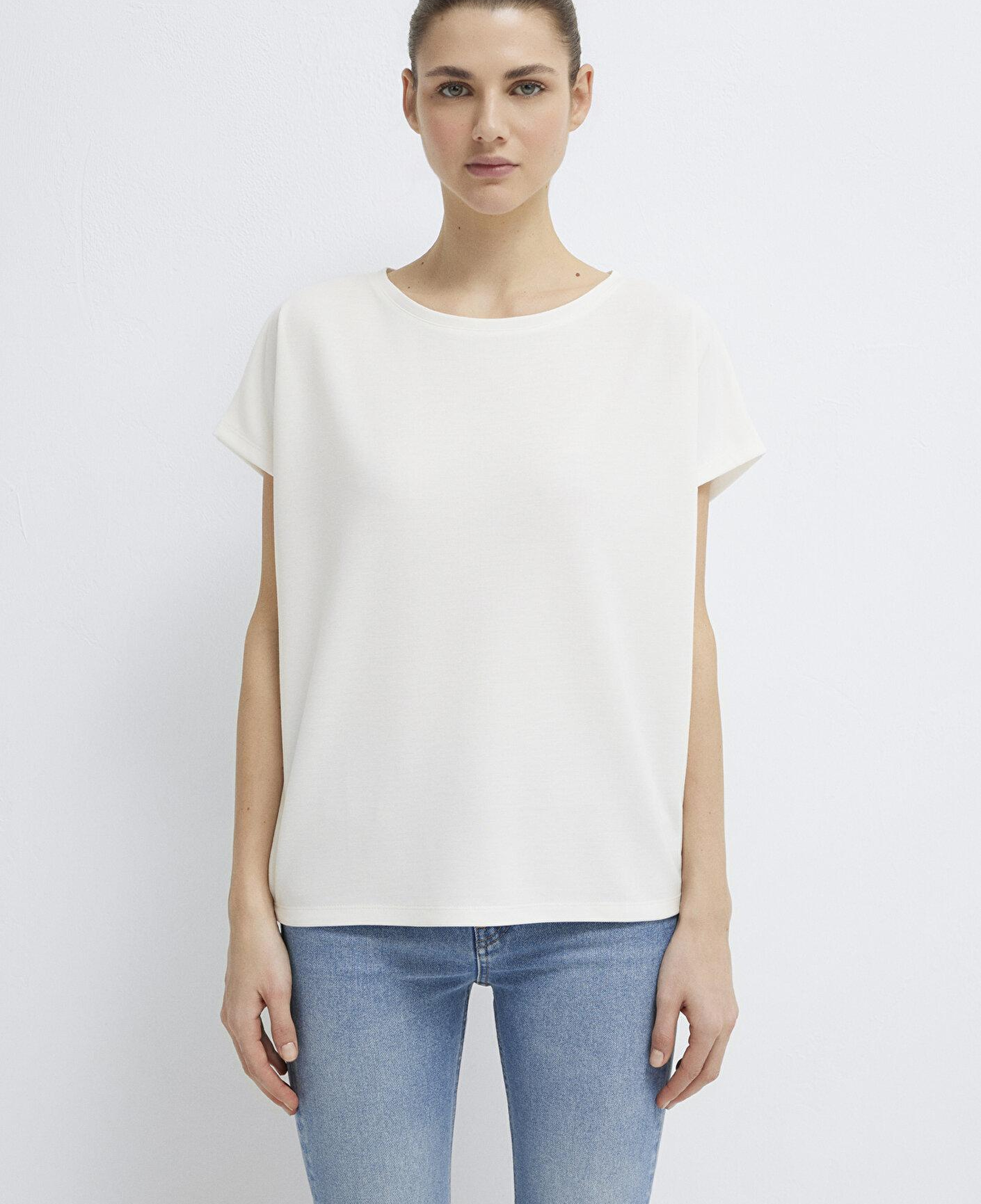 Mavi Soft-Premium Ekru (TENCEL™) Modal Karışımlı Basic Tişört Loose Fit / Bol Rahat Kesim 167245-25705