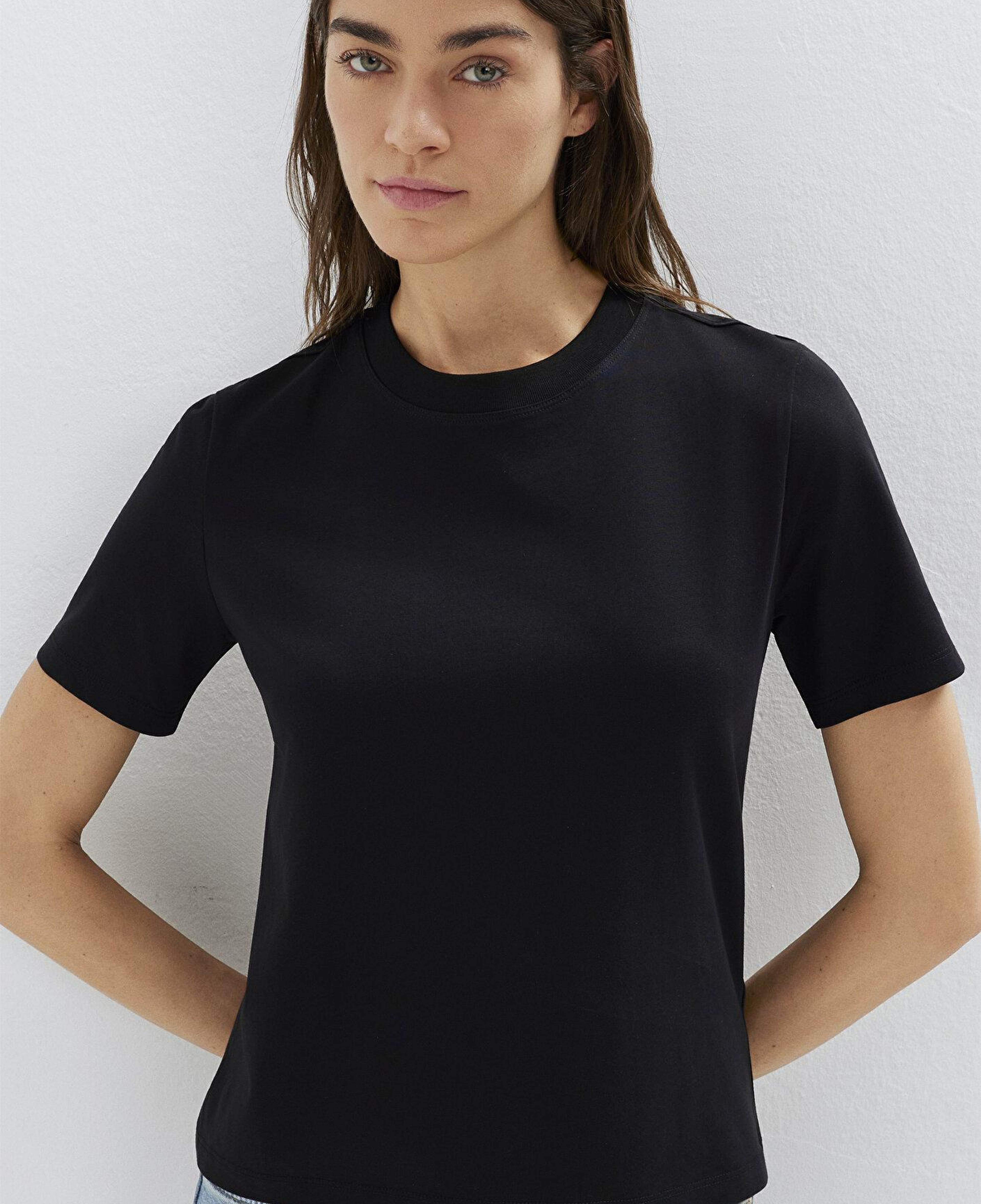 Mavi Siyah Basic Tişört Semi Slim Fit / Yarı Dar Kesim 1613895-900