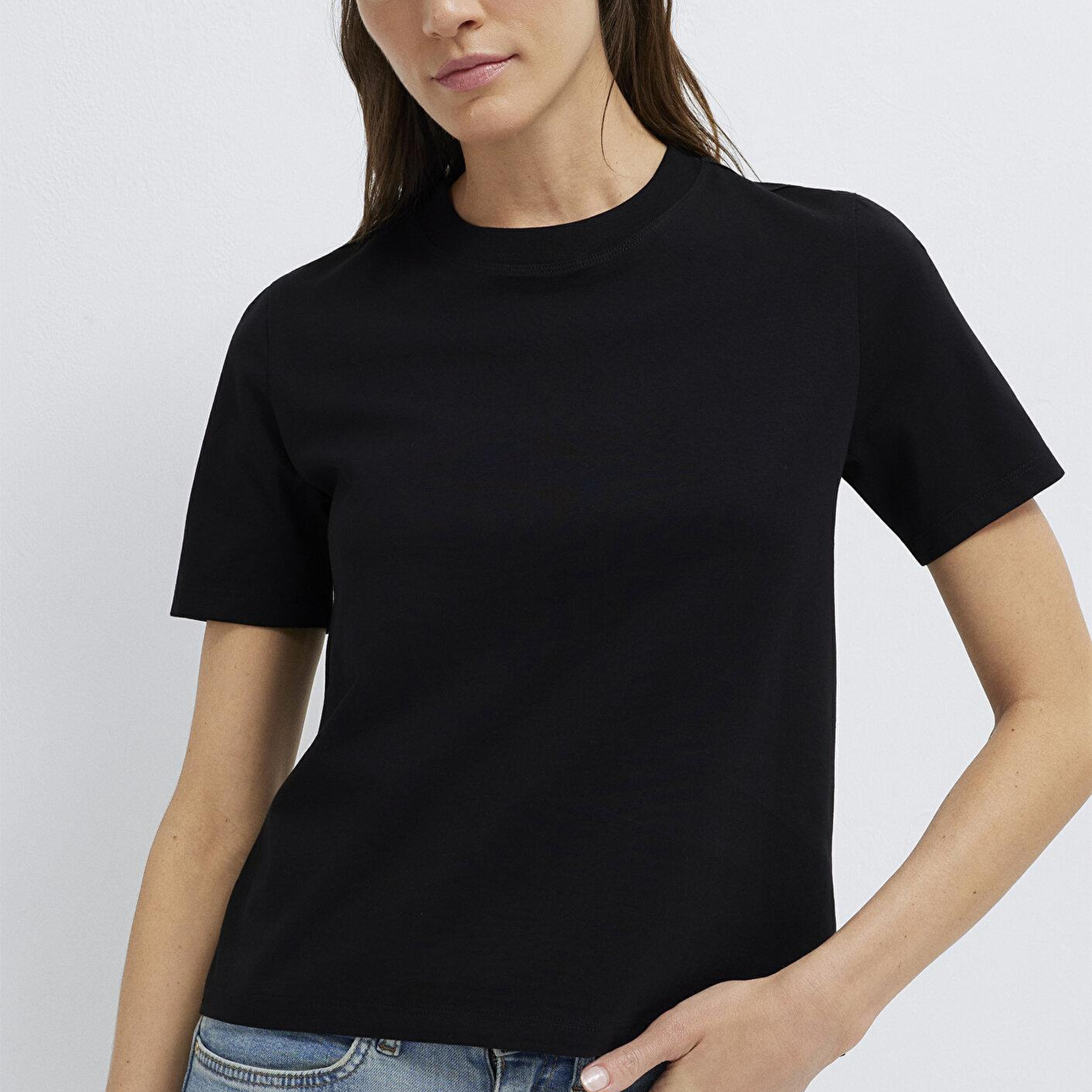 Mavi Siyah Basic Tişört Semi Slim Fit / Yarı Dar Kesim 1613895-900