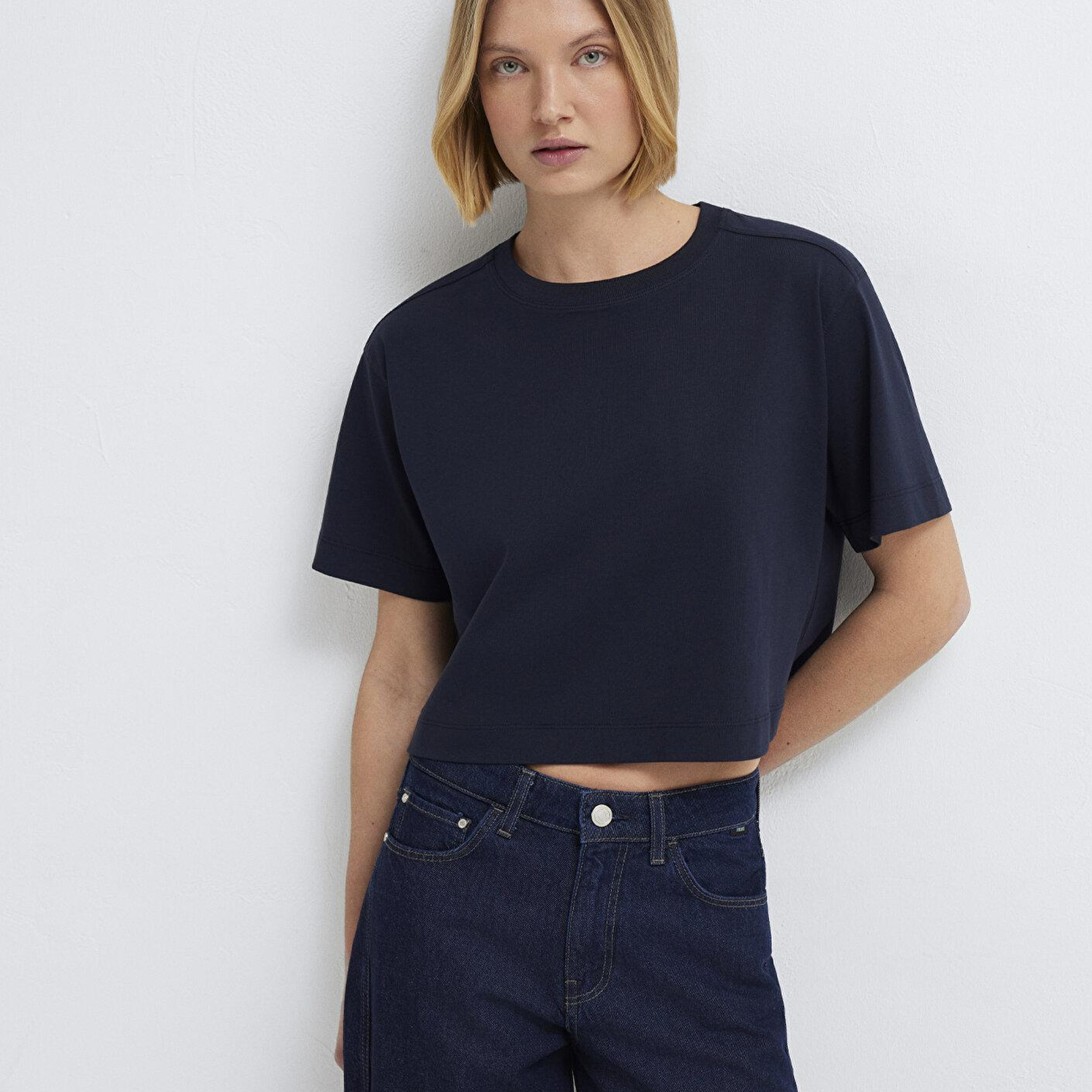 Mavi Lacivert Basic Crop Tişört Crop / Kısa Kesim 1613910-86623