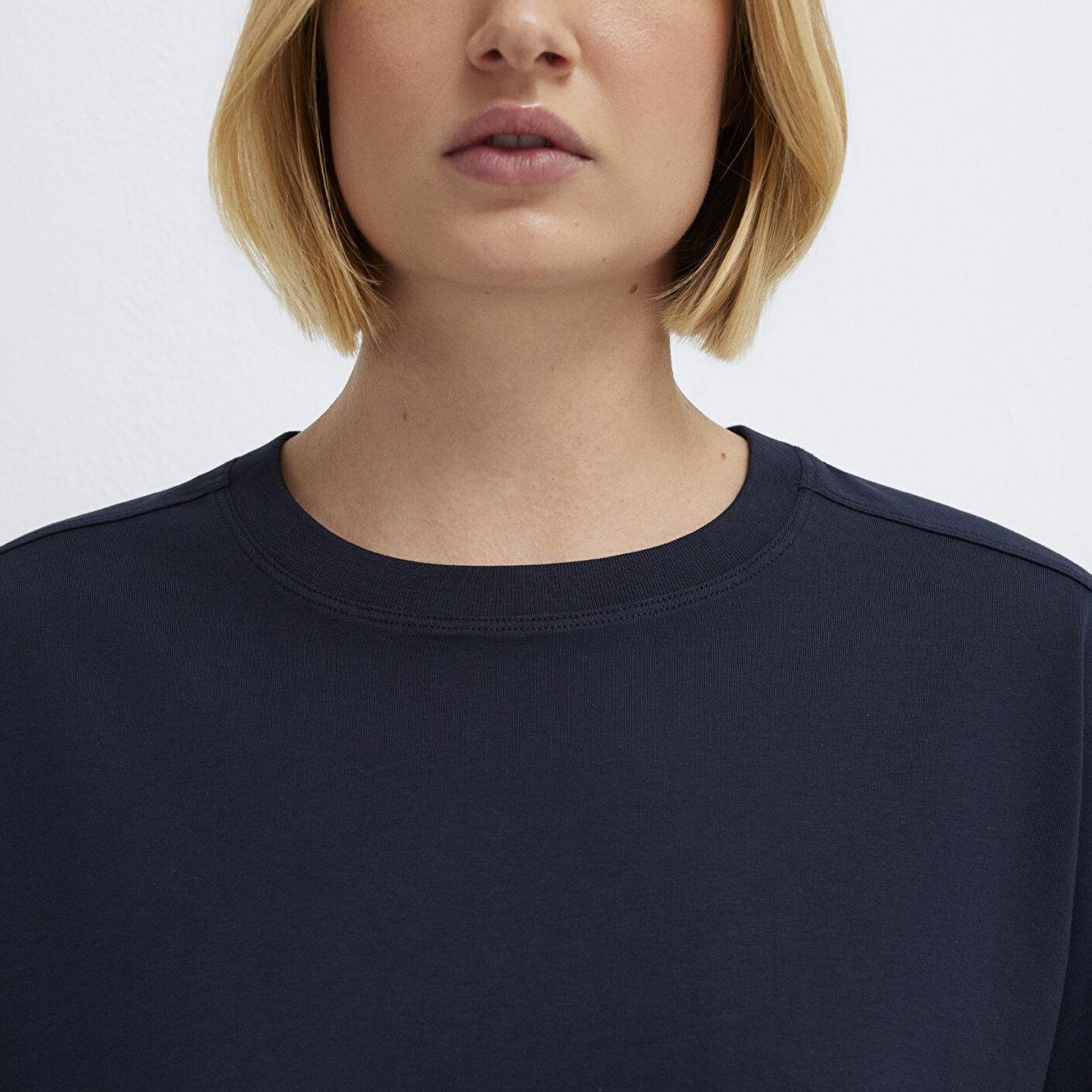 Mavi Lacivert Basic Crop Tişört Crop / Kısa Kesim 1613910-86623