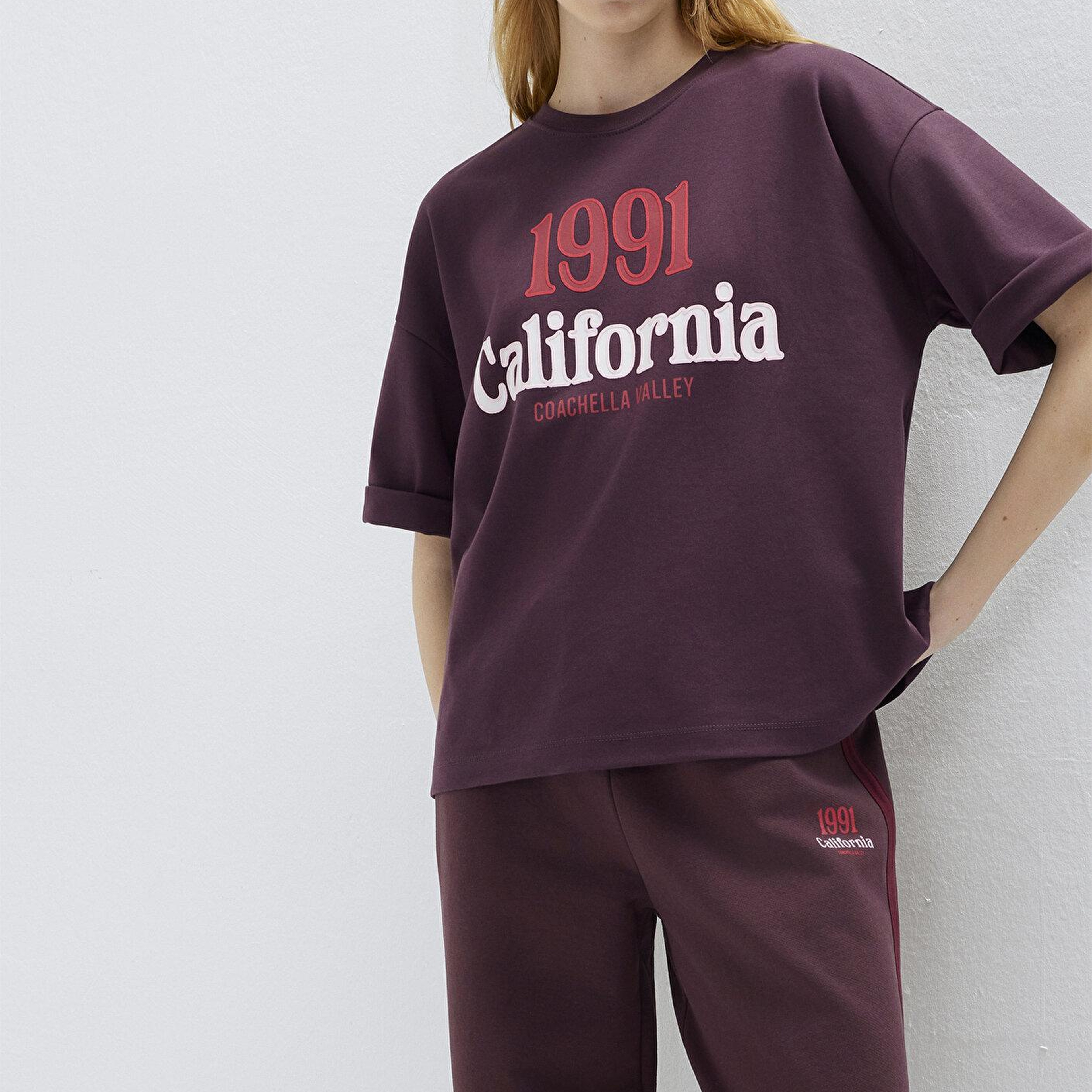 Mavi California Baskılı Bordo Tişört Loose Fit / Bol Rahat Kesim 1613913-70223