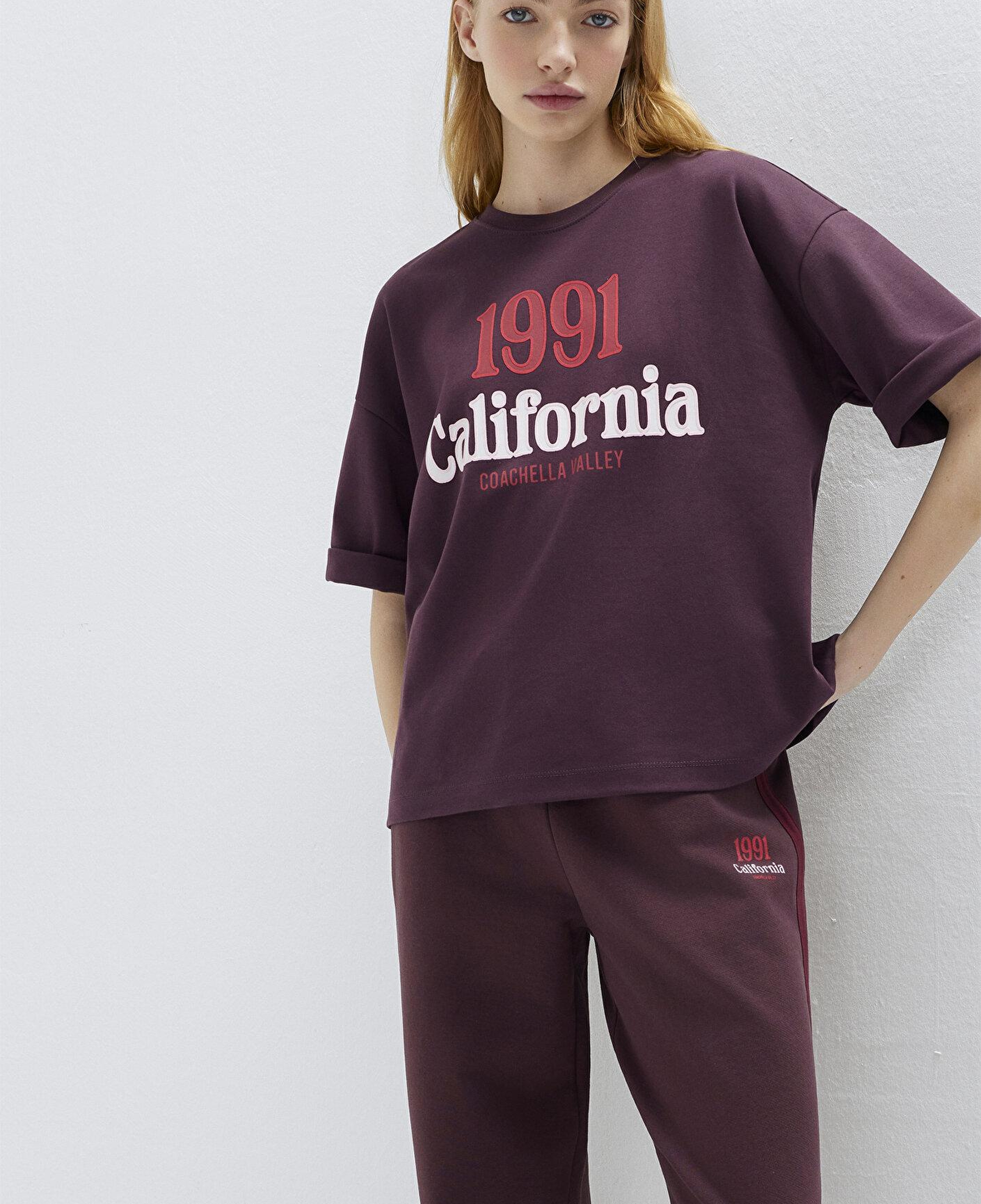 Mavi California Baskılı Bordo Tişört Loose Fit / Bol Rahat Kesim 1613913-70223