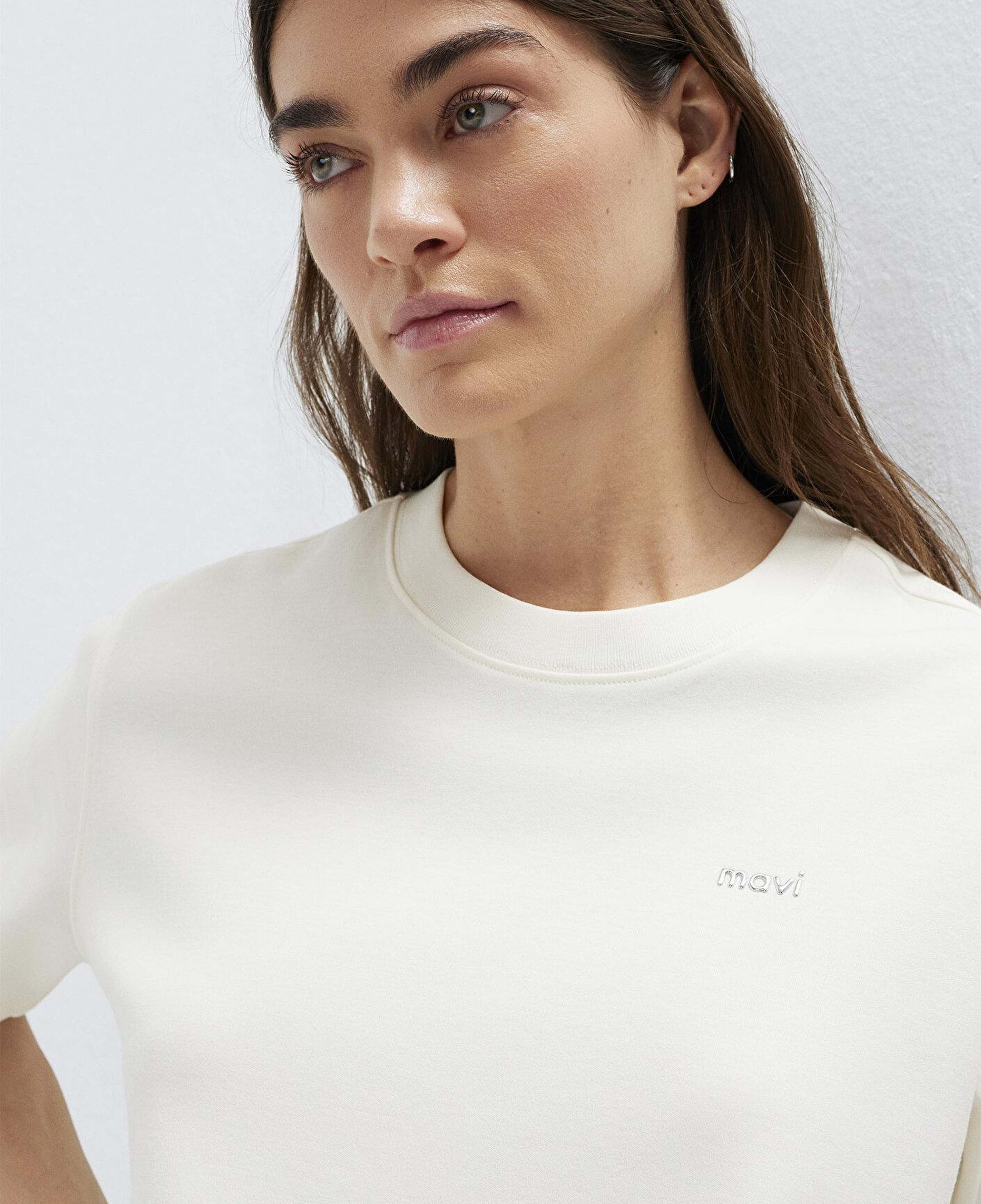 Mavi Mavi Logo Baskılı Ekru Tişört Regular Fit / Normal Kesim 1613882-80194