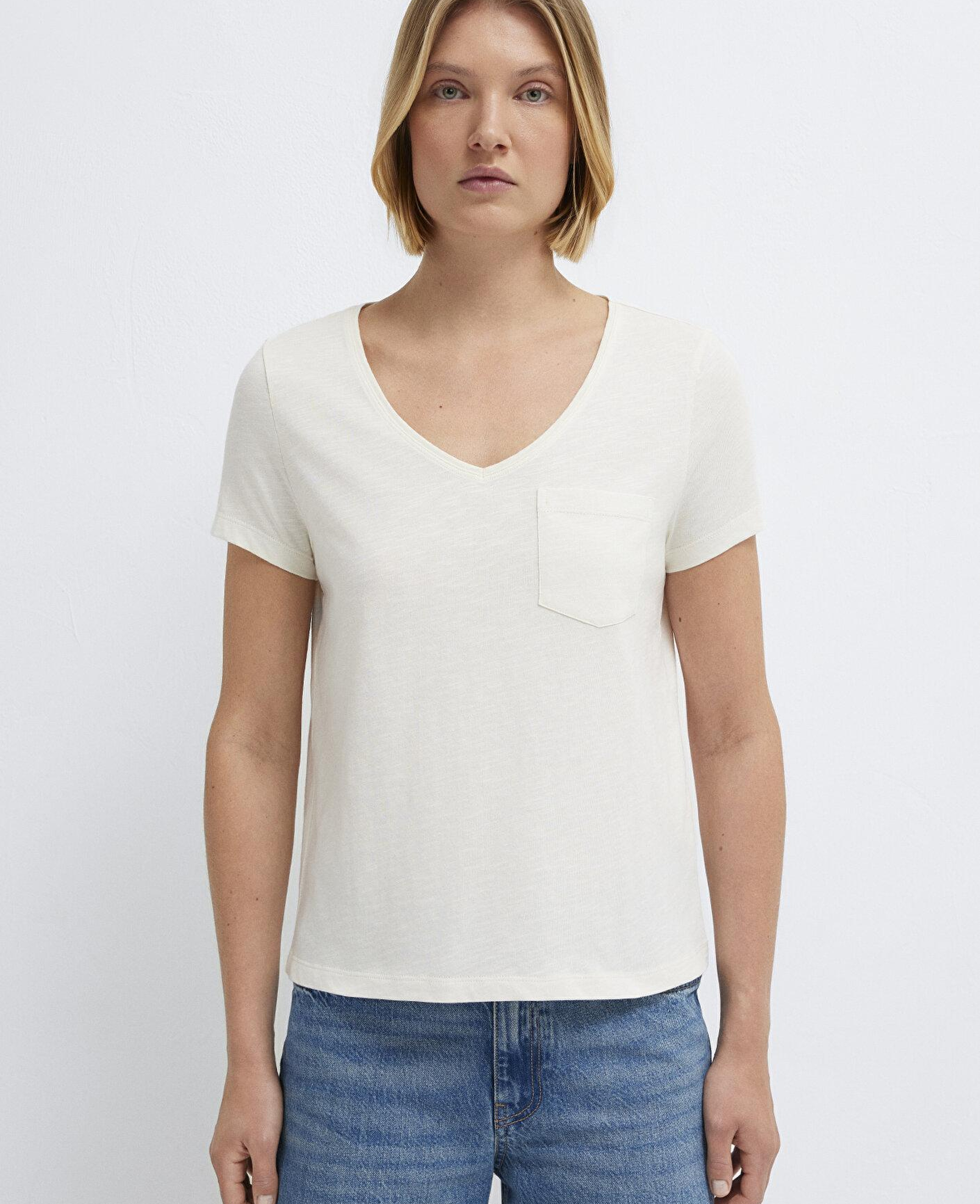 Mavi V Yaka Ekru Basic Tişört Slim Fit / Dar Kesim 1614178-80194