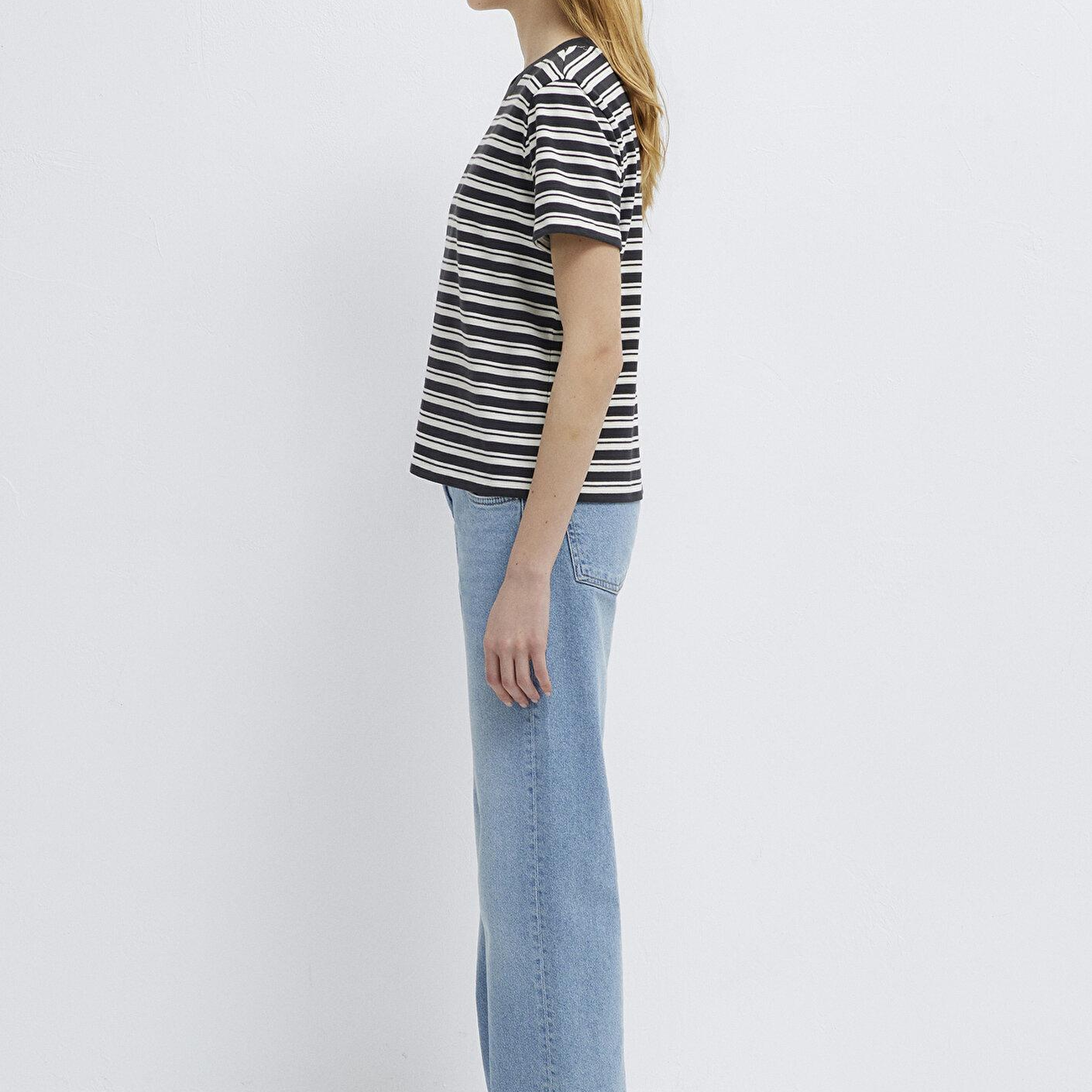 Mavi Çizgili Antrasit Tişört Slim Fit / Dar Kesim 1614216-85308