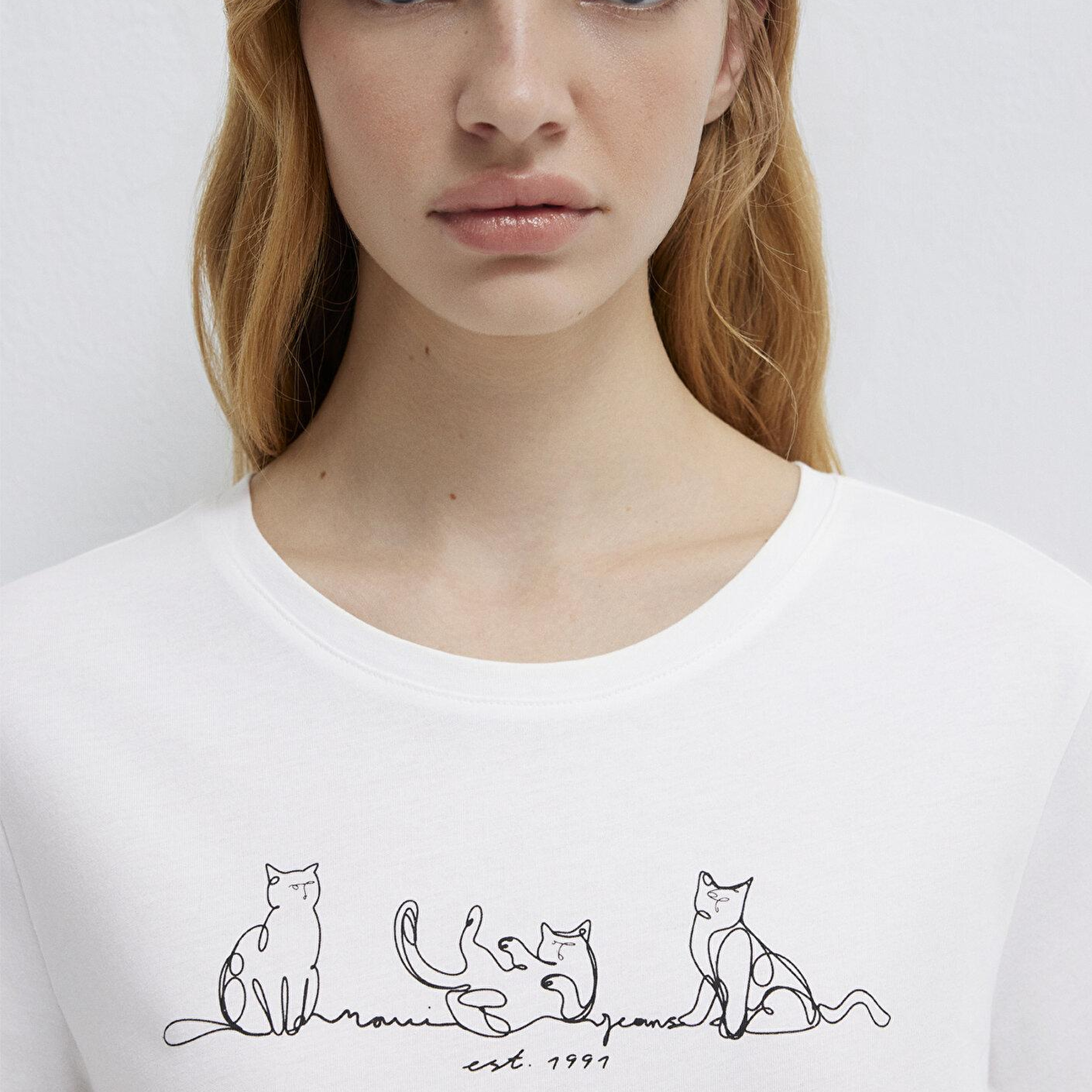 Mavi Kedi Baskılı Beyaz Tişört Semi Slim Fit / Yarı Dar Kesim 1613721-620