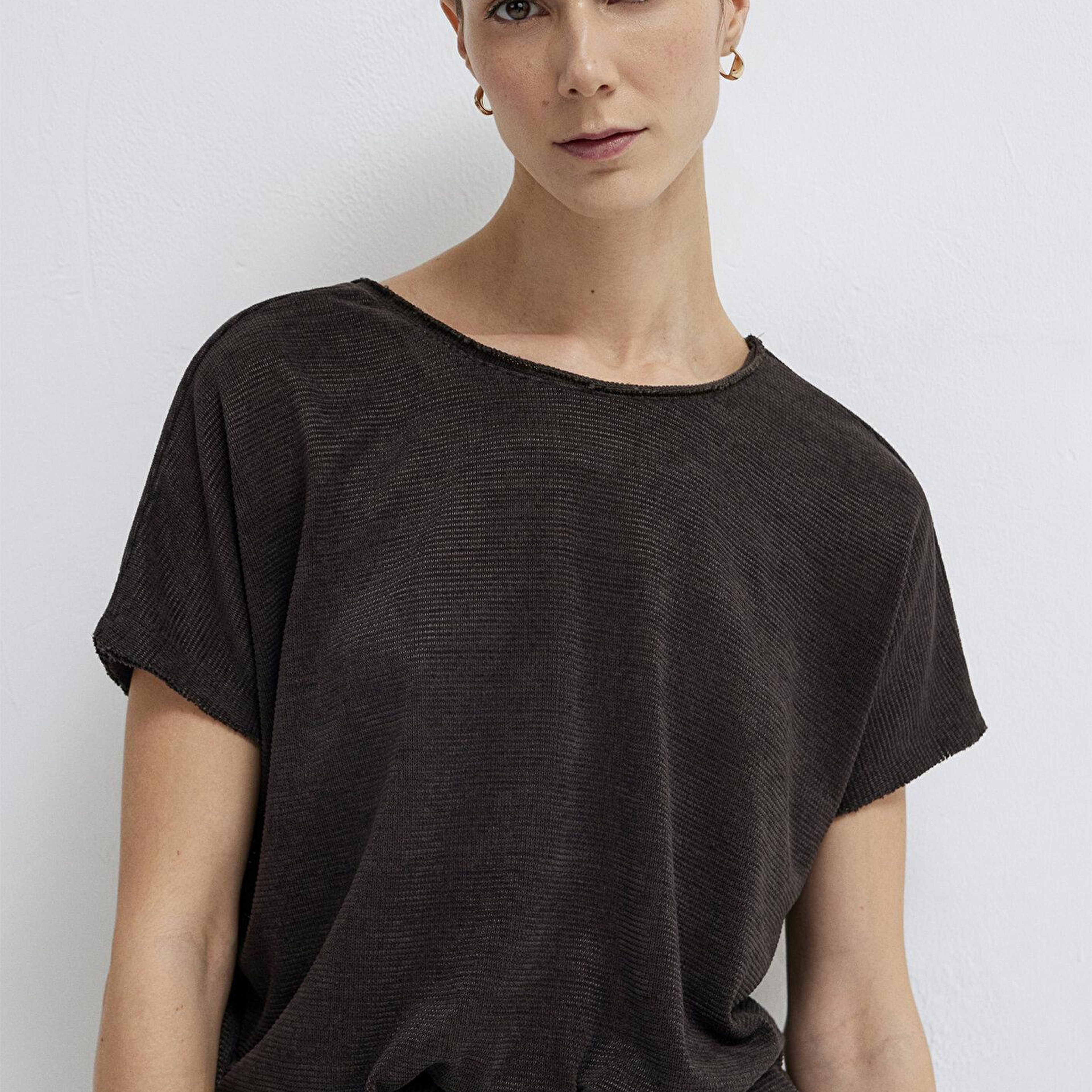 Mavi Dokulu Antrasit Basic Tişört Loose Fit / Bol Rahat Kesim 167311-70087