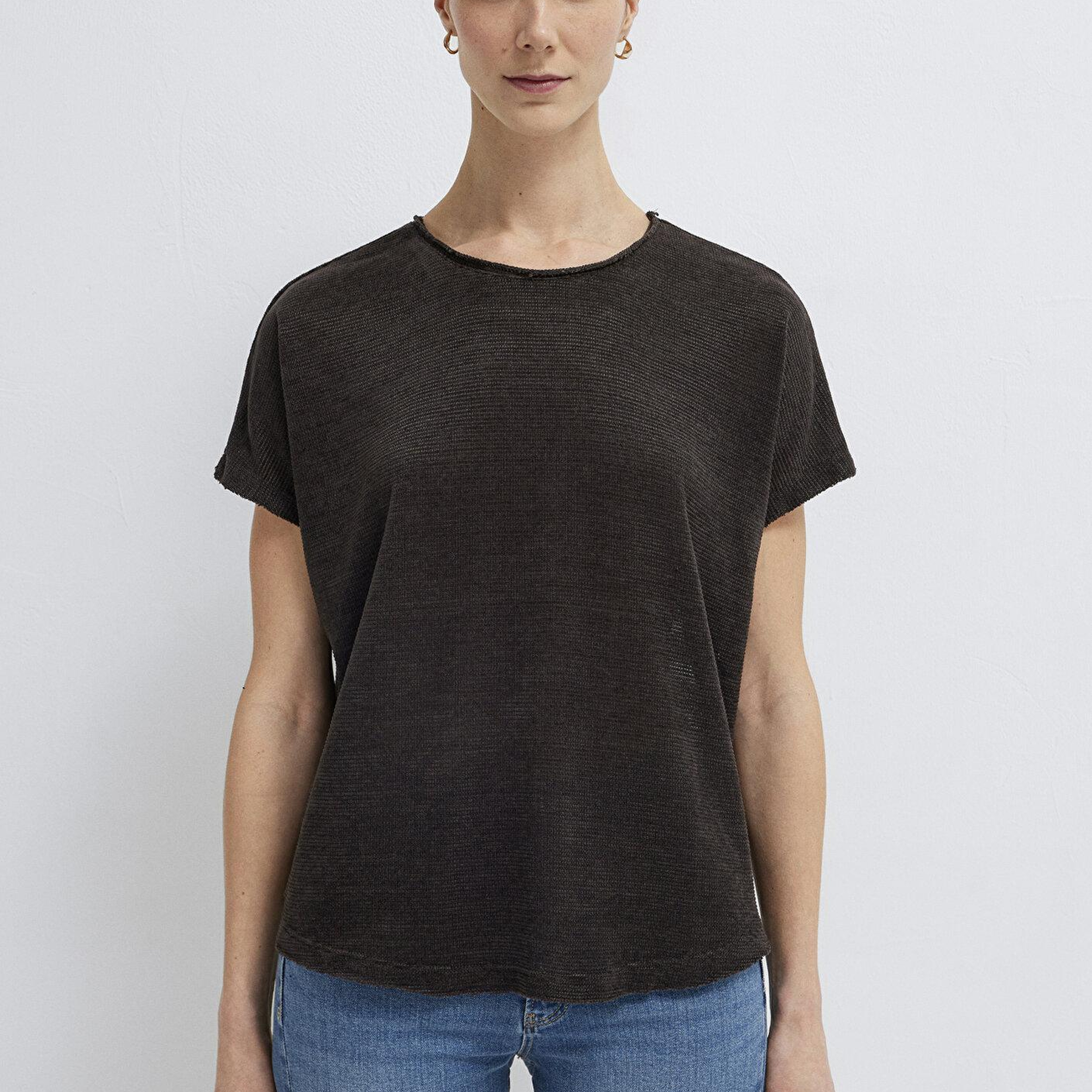Mavi Dokulu Antrasit Basic Tişört Loose Fit / Bol Rahat Kesim 167311-70087