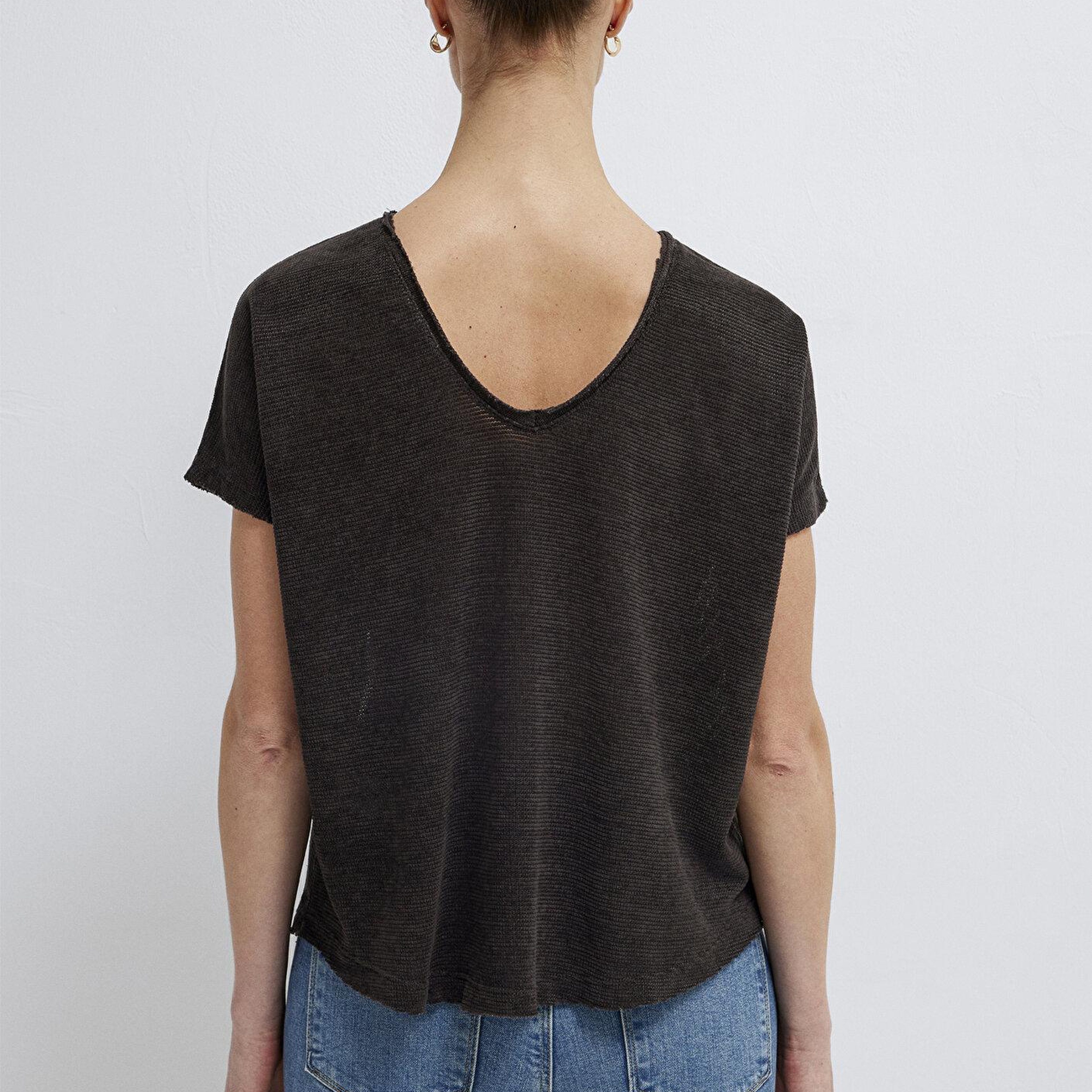Mavi Dokulu Antrasit Basic Tişört Loose Fit / Bol Rahat Kesim 167311-70087
