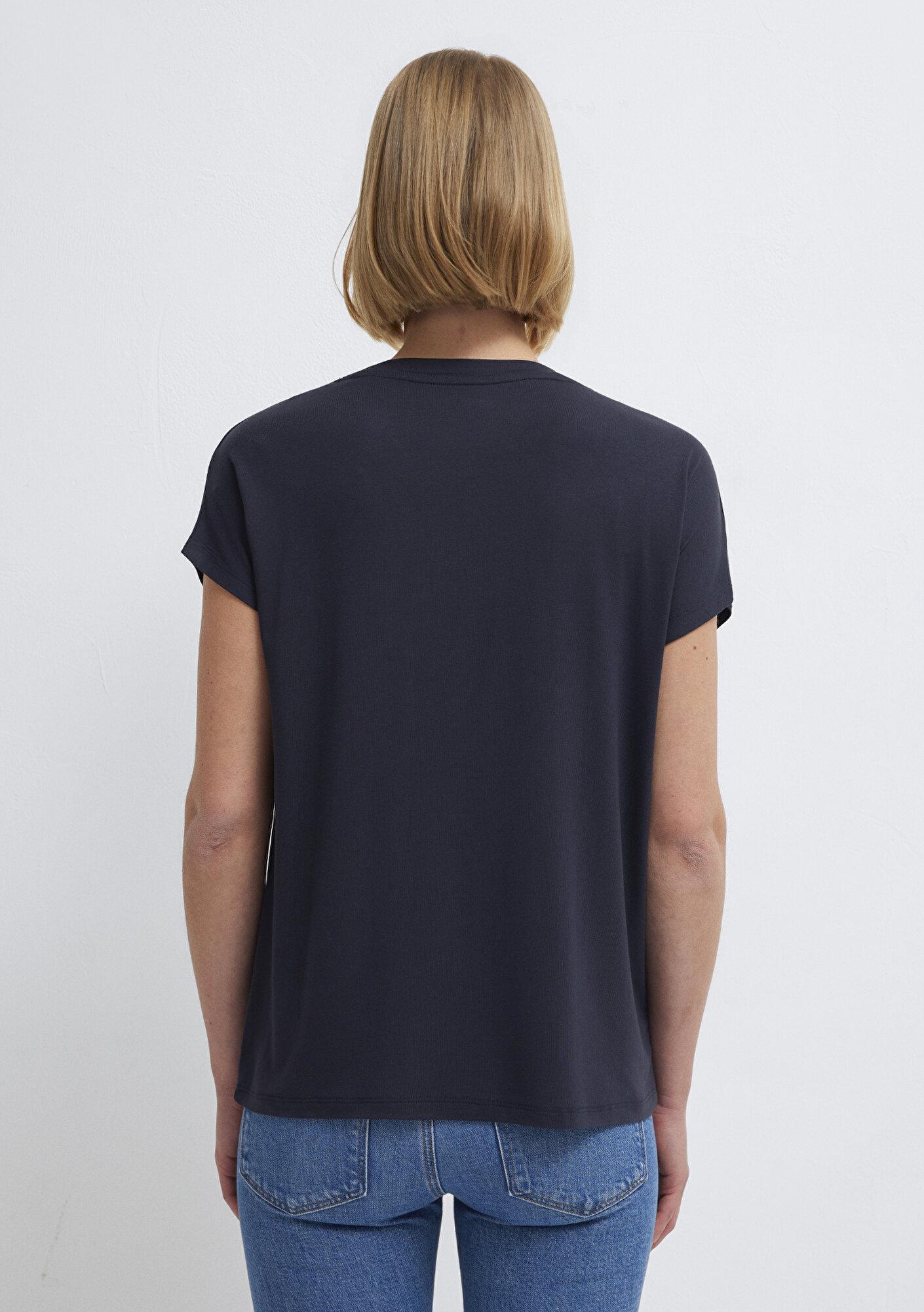 Mavi V Yaka Lacivert Basic Viskoz Tişört Regular Fit / Normal Kesim 167714-85315
