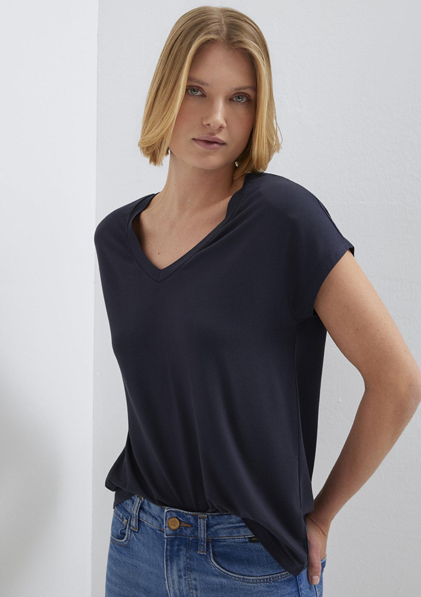 Mavi V Yaka Lacivert Basic Viskoz Tişört Regular Fit / Normal Kesim 167714-85315