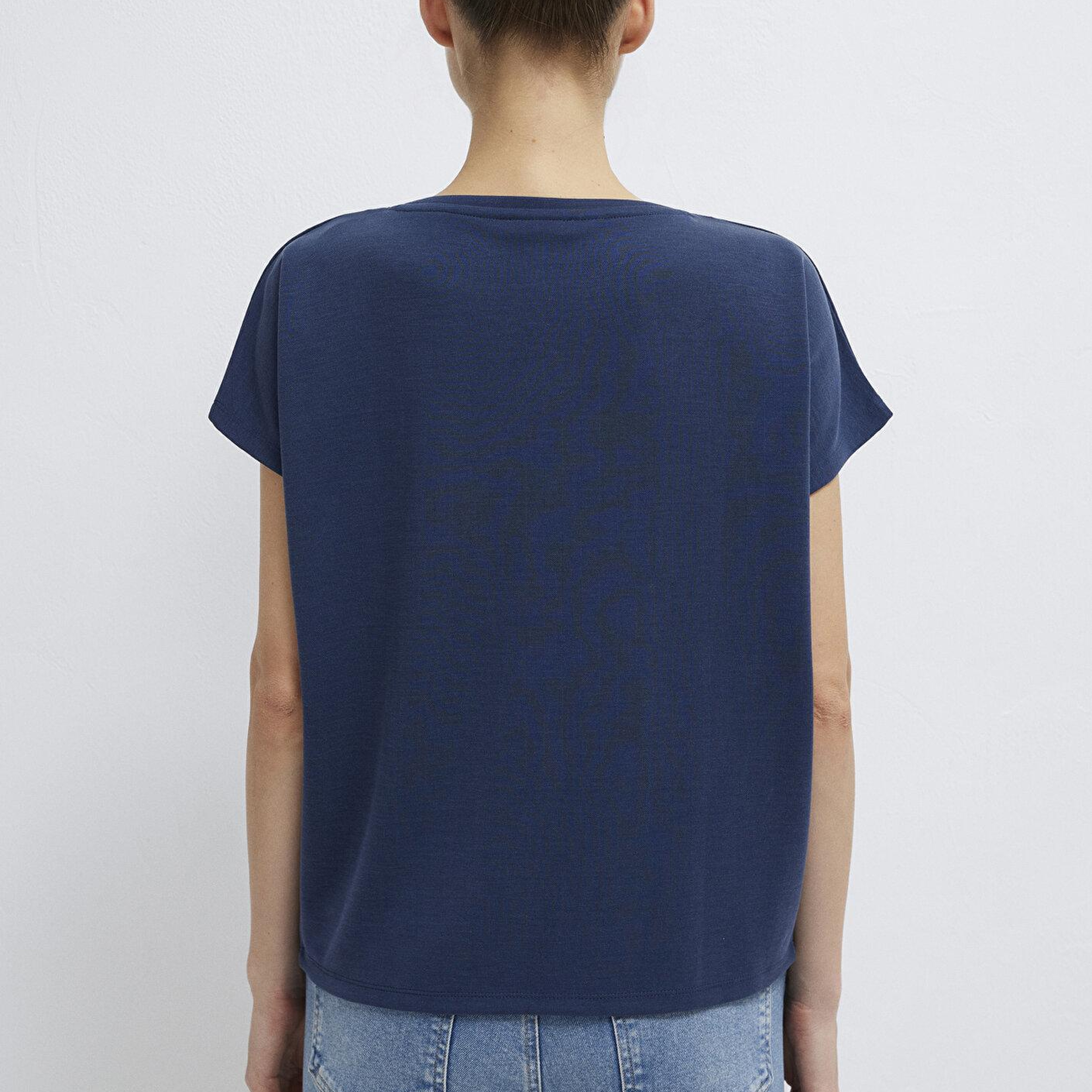 Mavi Soft-Premium Lacivert (TENCEL™) Liyosel Karışımlı Basic Tişört Loose Fit / Bol Rahat Kesim 167245-70487