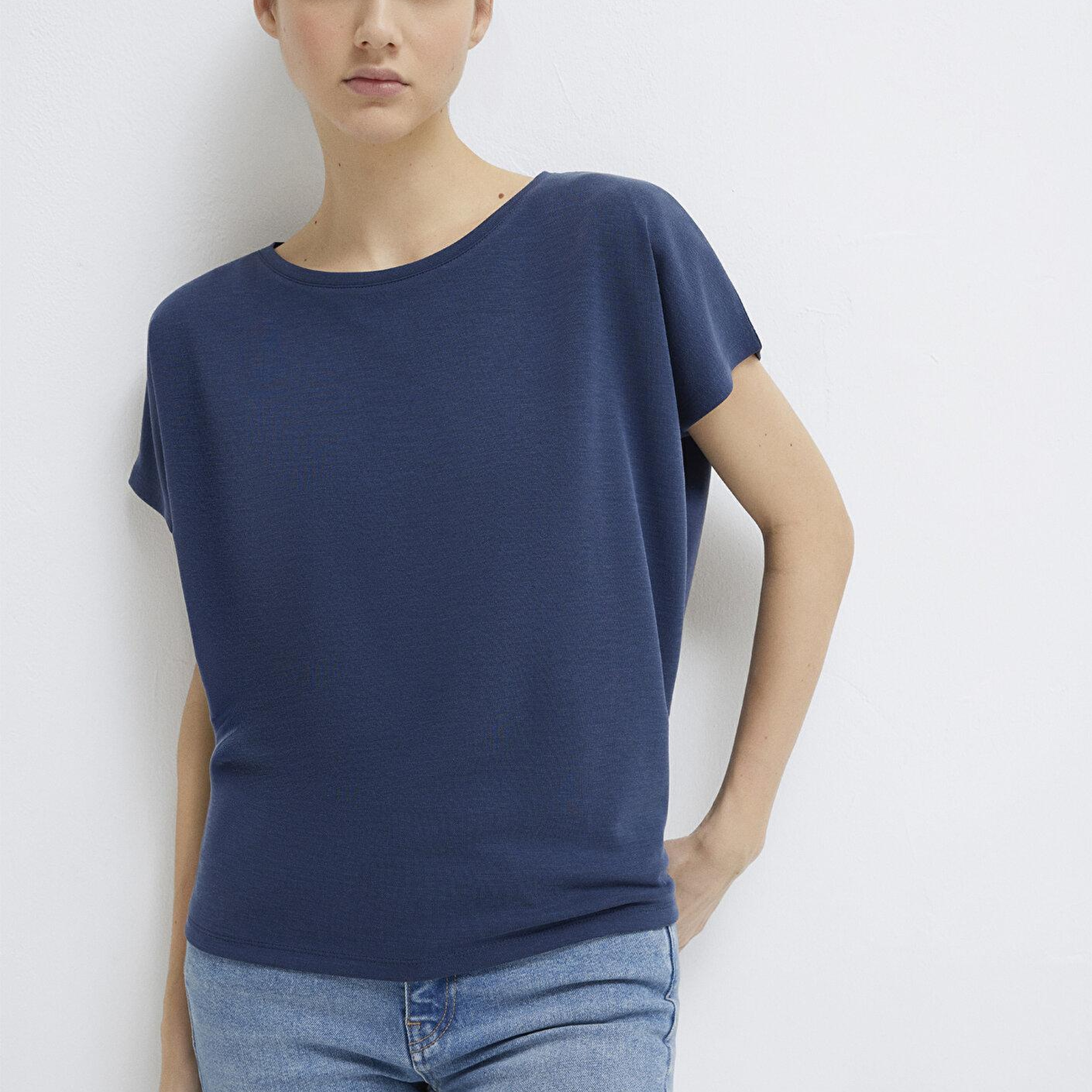 Mavi Soft-Premium Lacivert (TENCEL™) Liyosel Karışımlı Basic Tişört Loose Fit / Bol Rahat Kesim 167245-70487