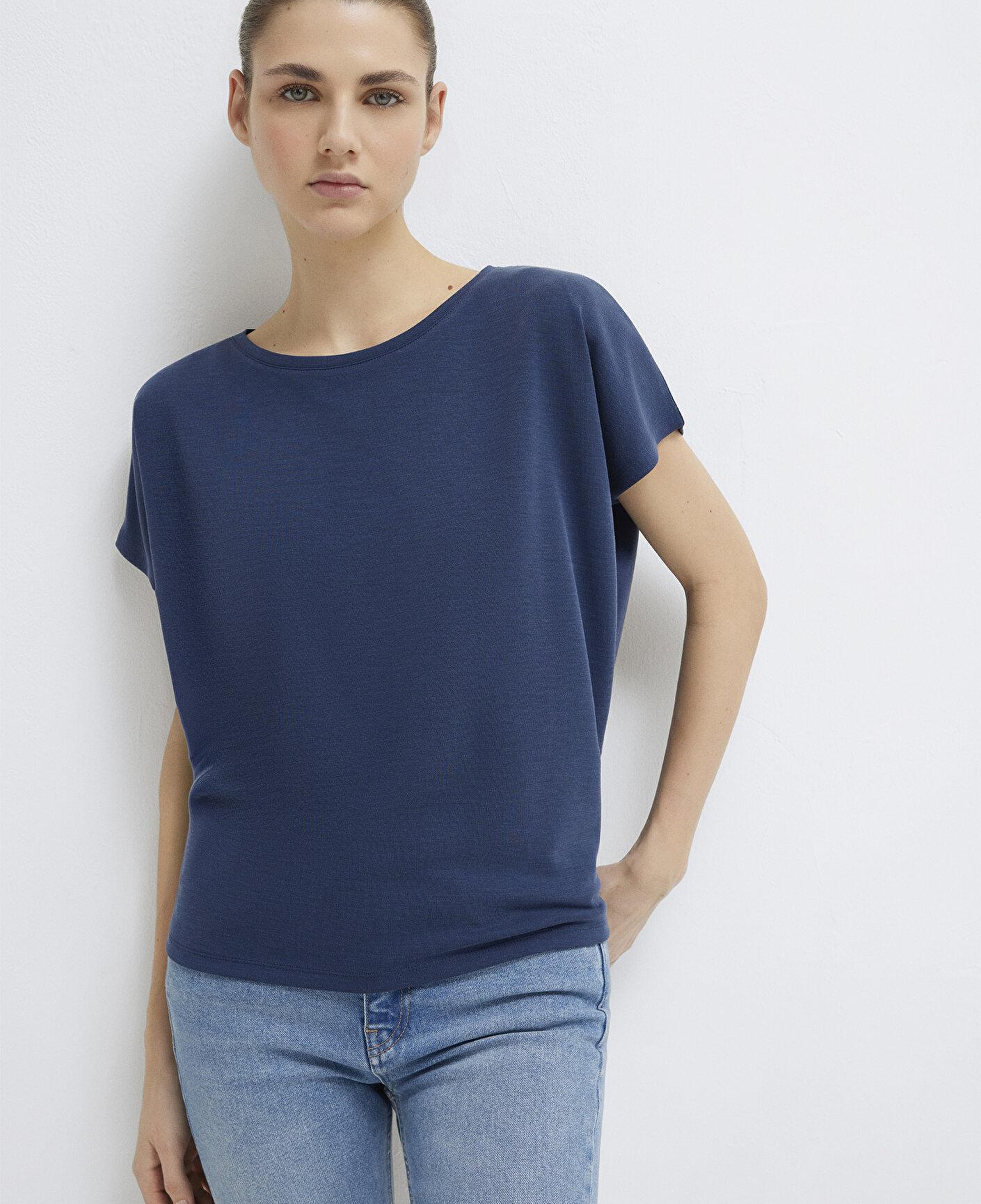 Mavi Soft-Premium Lacivert (TENCEL™) Liyosel Karışımlı Basic Tişört Loose Fit / Bol Rahat Kesim 167245-70487