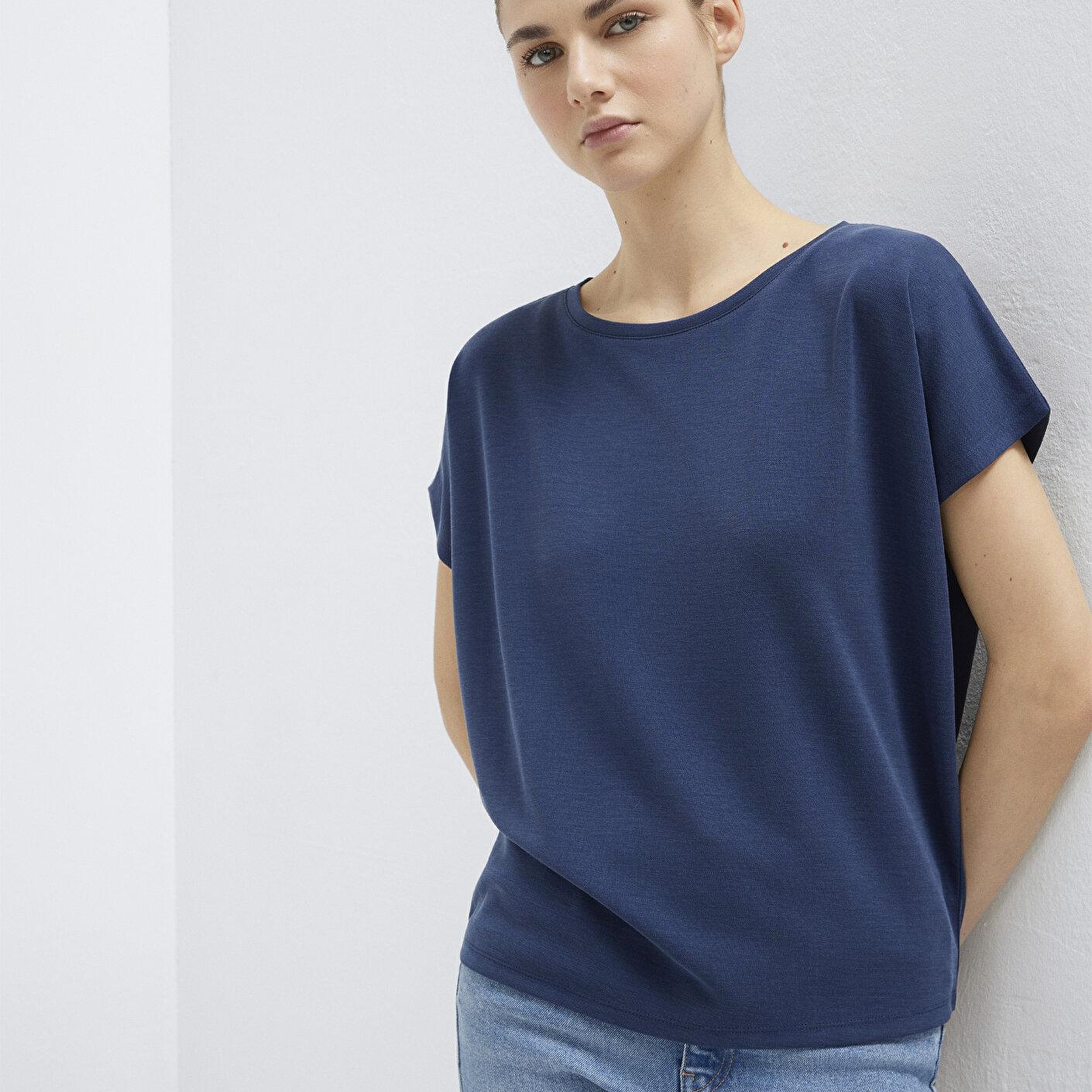 Mavi Soft-Premium Lacivert (TENCEL™) Liyosel Karışımlı Basic Tişört Loose Fit / Bol Rahat Kesim 167245-70487