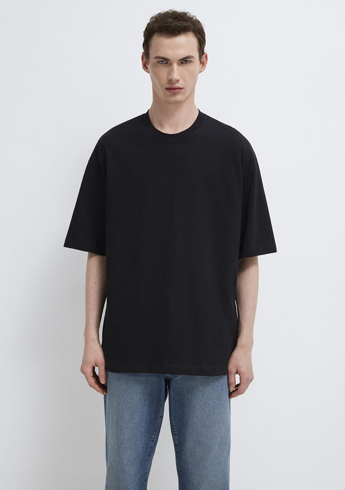 Mavi Bisiklet Yaka Siyah Basic Tişört Oversize / Geniş Kesim 0613113-900