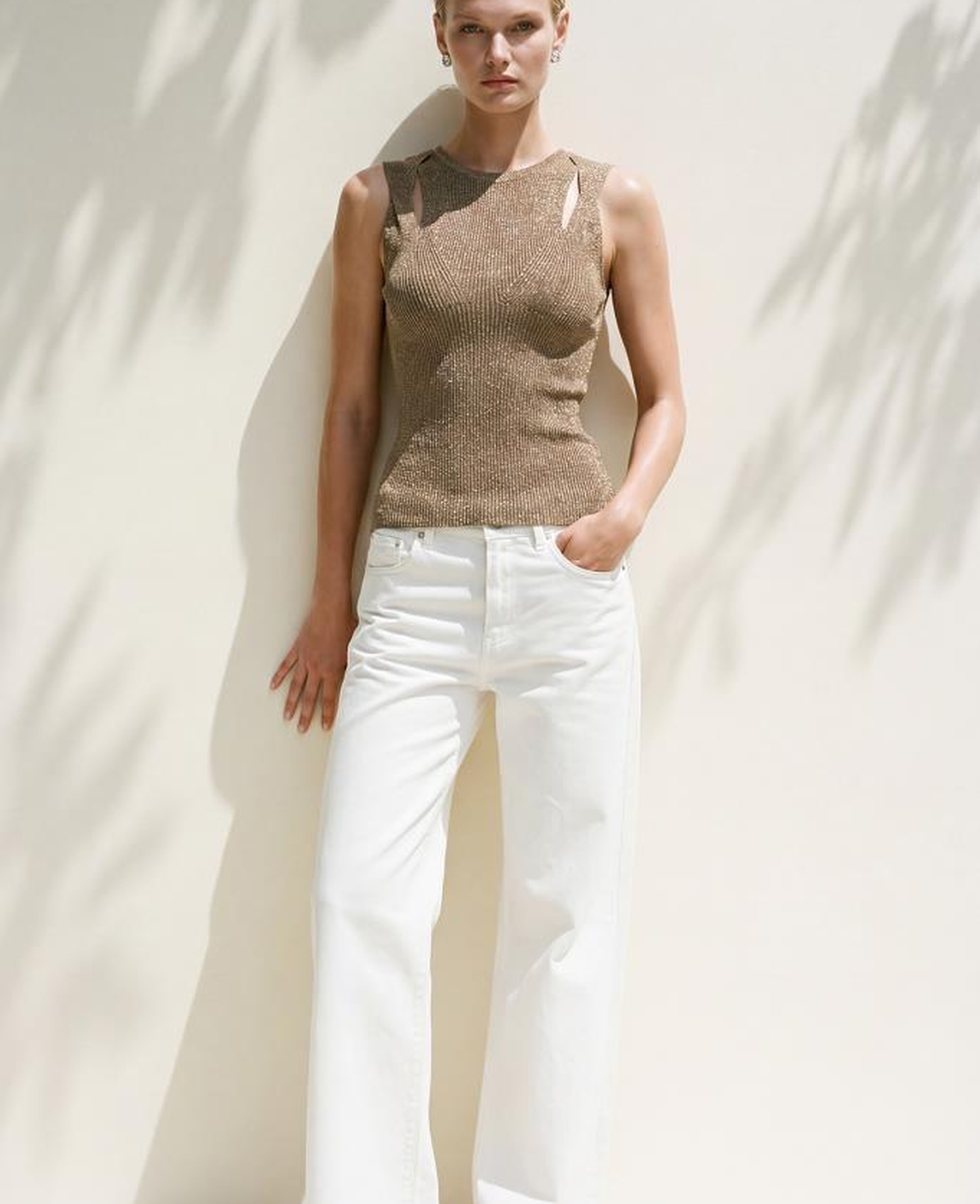 Join Us Cut Out Detaylı Simli Bej Bluz