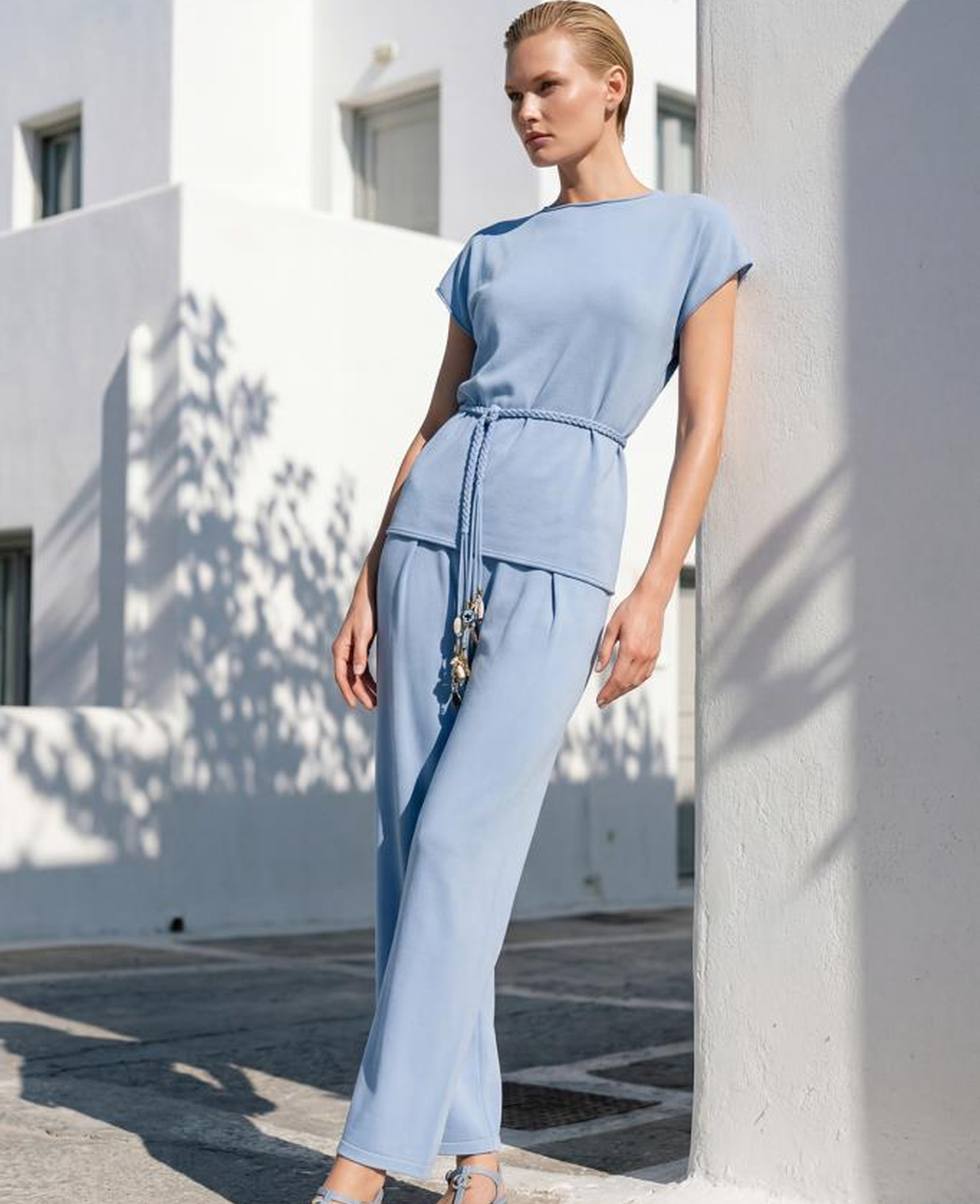 Join Us El İşi Gold Aksesuar Kemerli Bluz