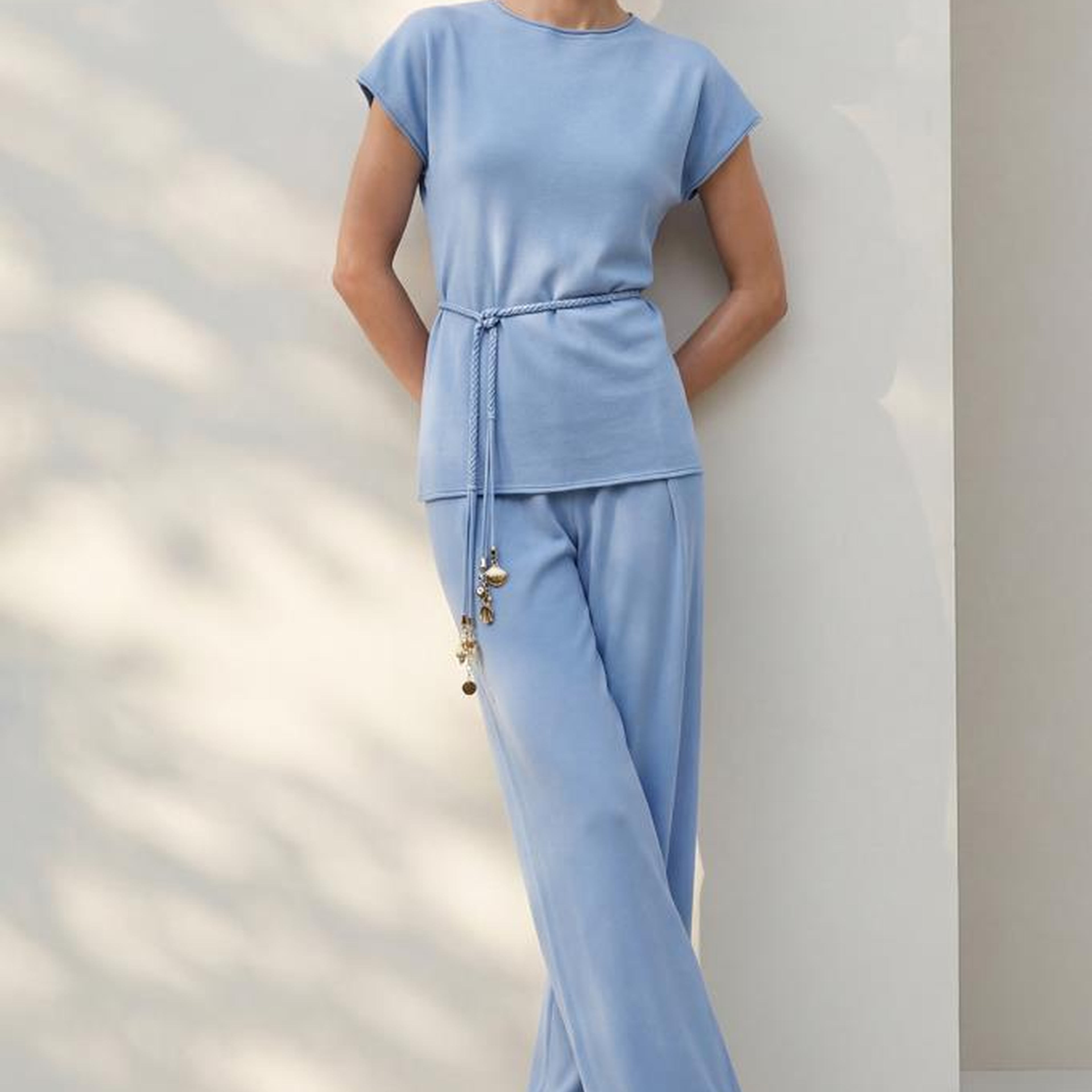 Join Us El İşi Gold Aksesuar Kemerli Bluz