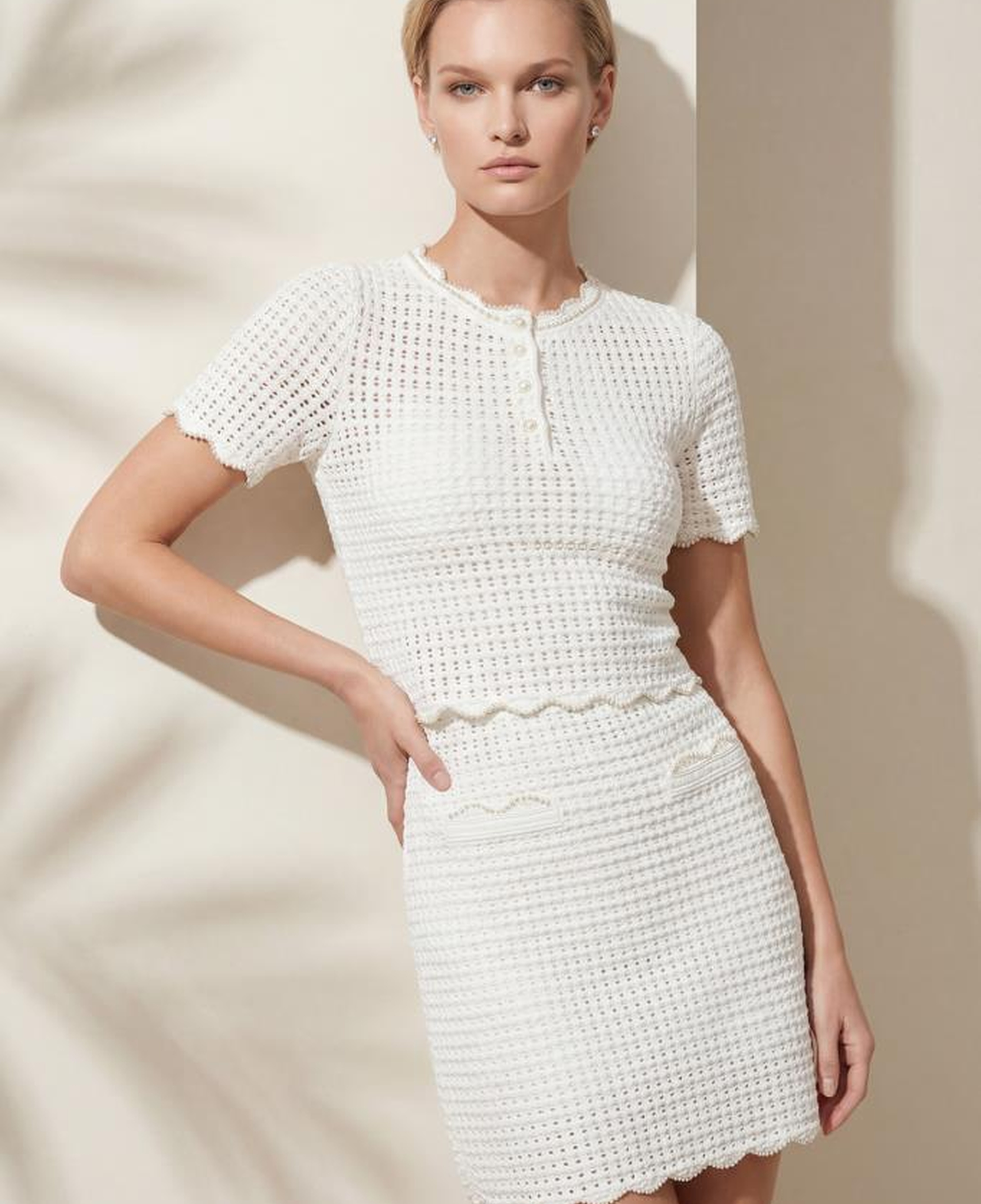 Join Us El İşi İnci Detaylı Düğmeli Beyaz Bluz