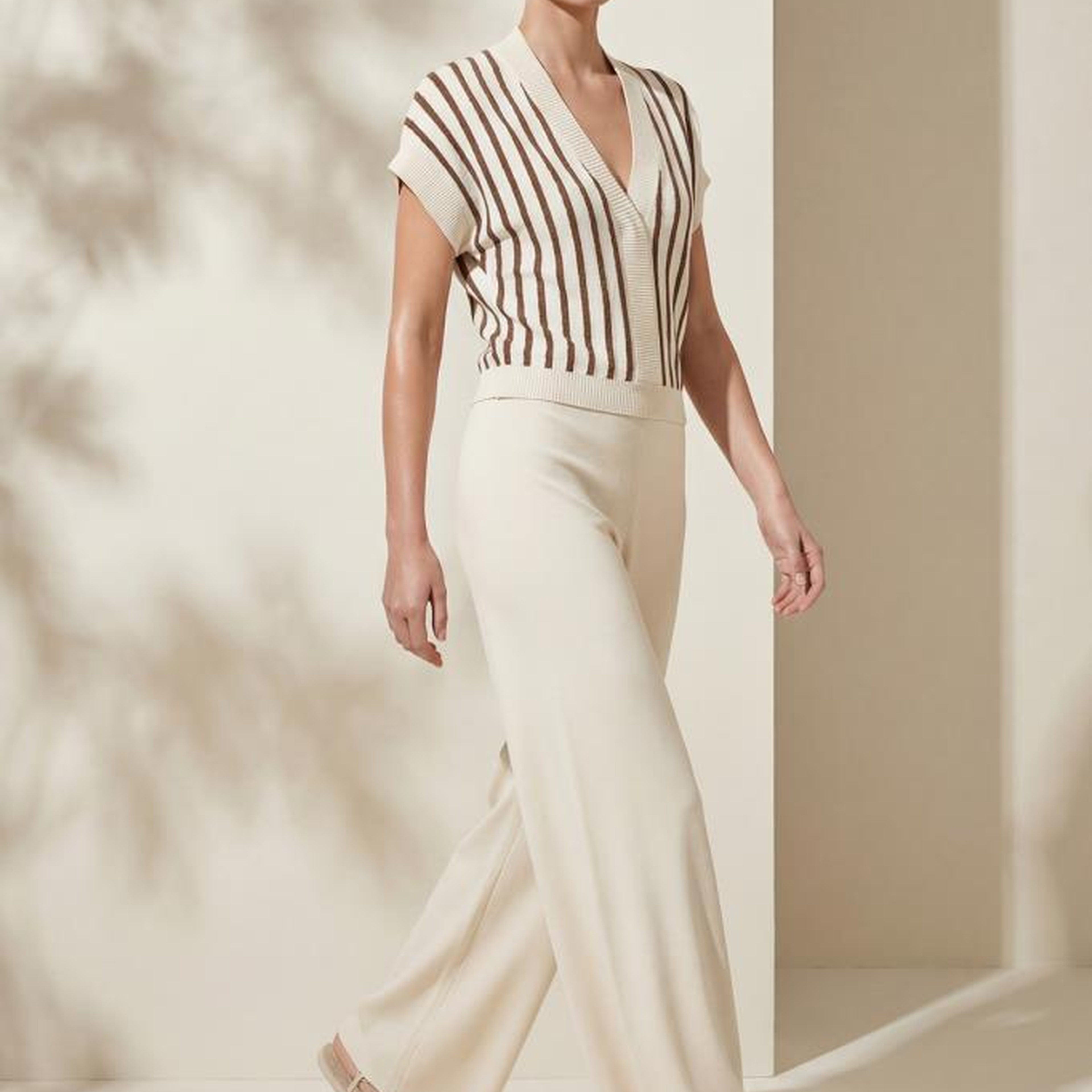 Join Us V Yaka Çizgili Ekru Bluz