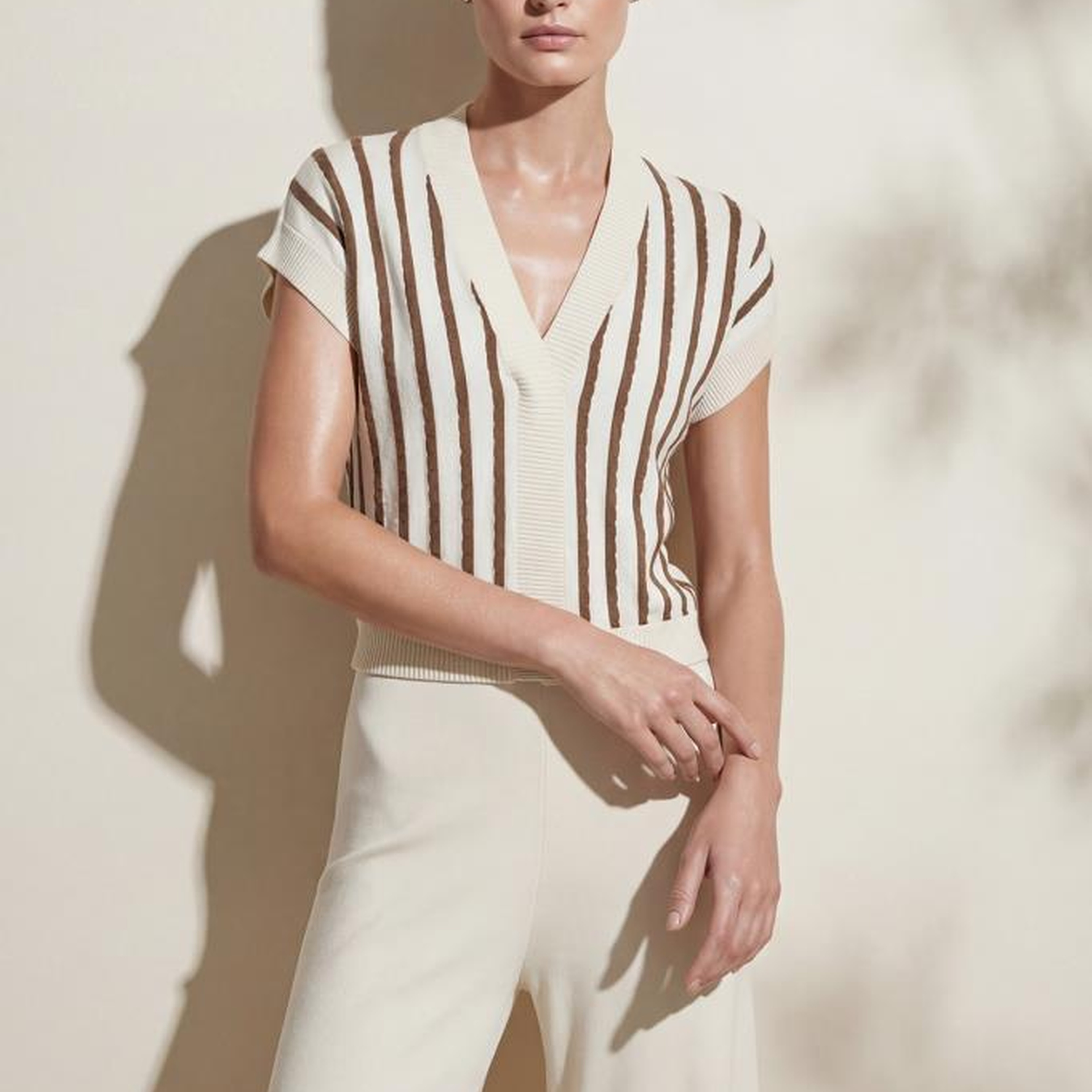 Join Us V Yaka Çizgili Ekru Bluz