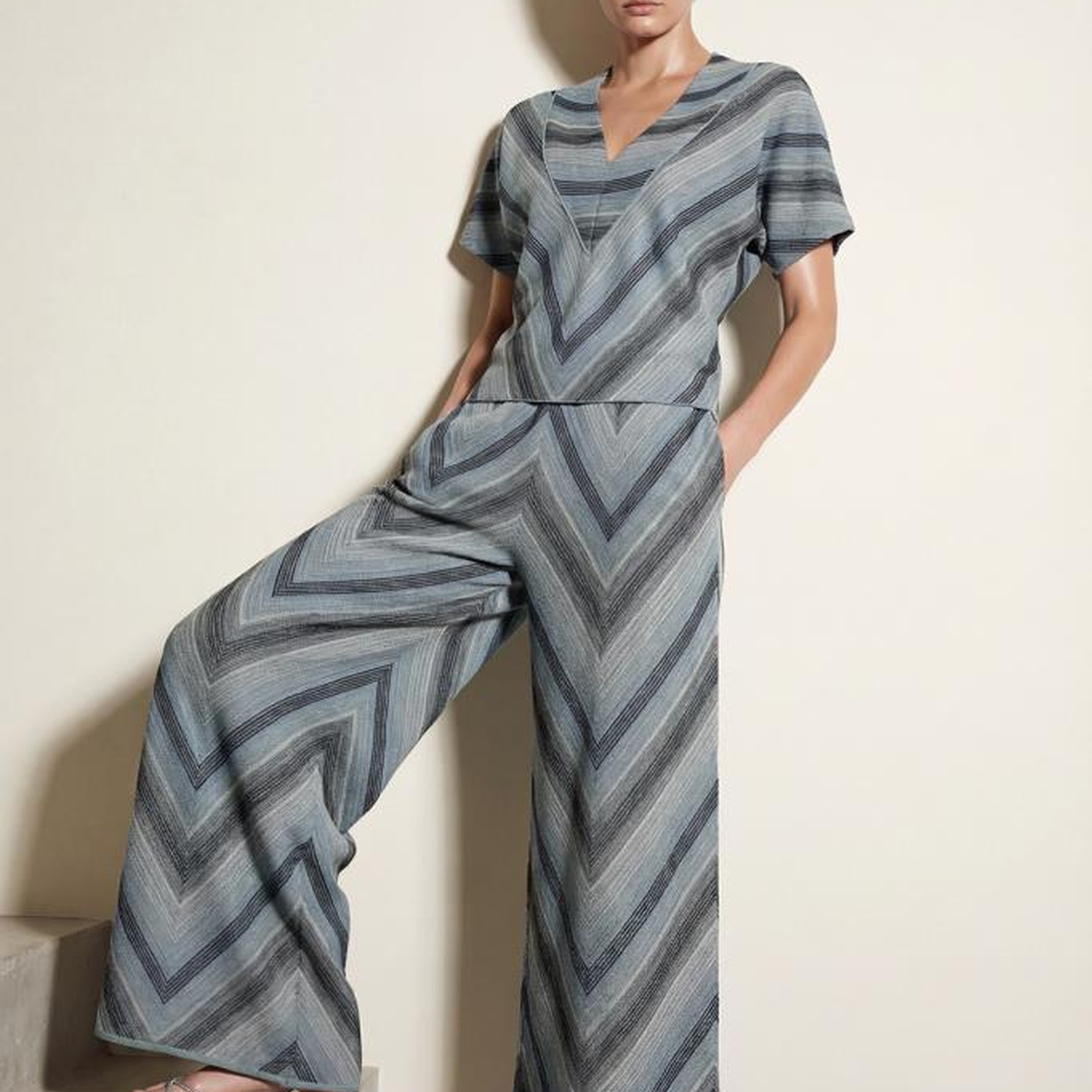 Join Us V Yaka Kısa Kollu Desenli Multi Bluz