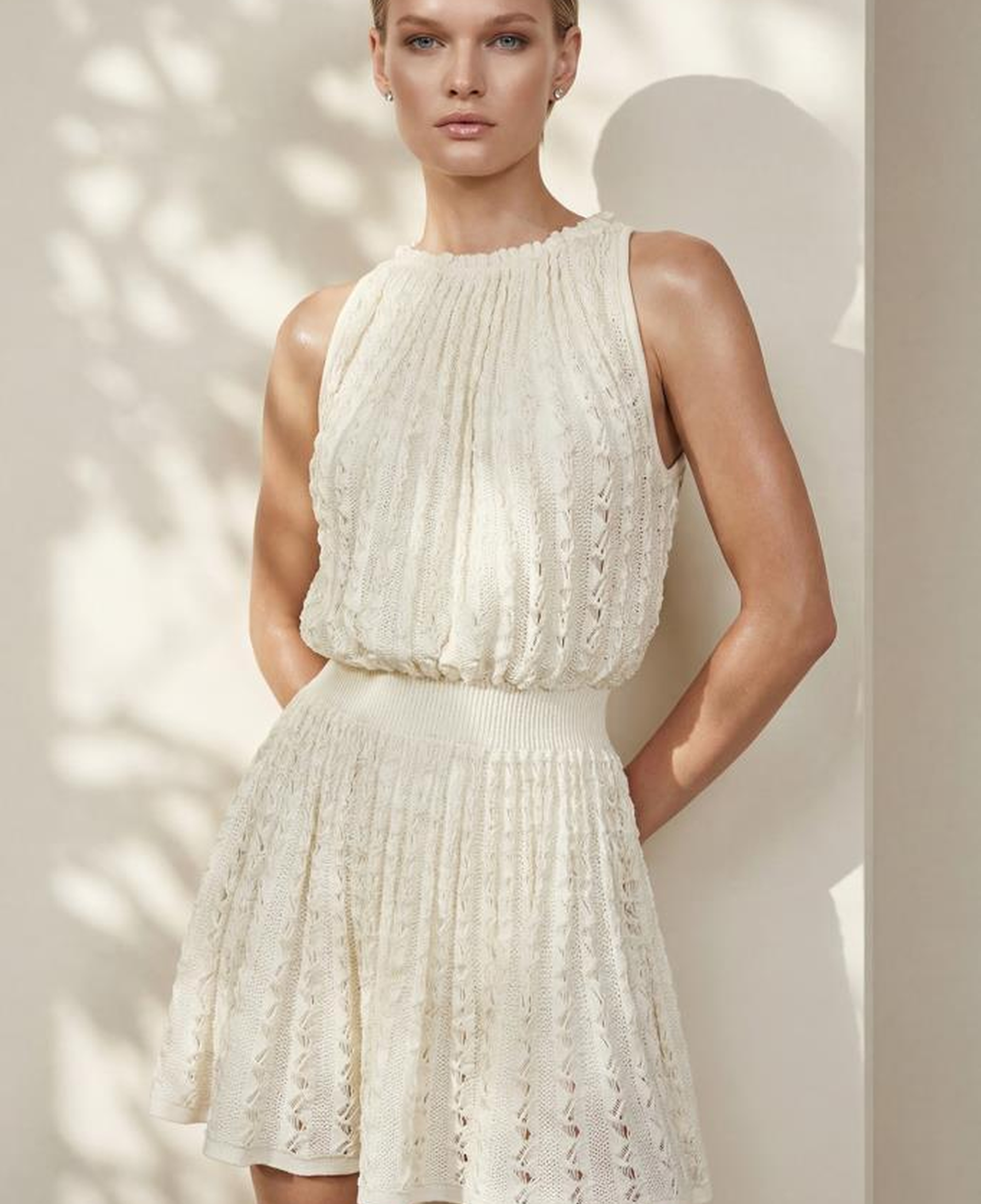 Join Us Halter Yaka Beli Lastikli Ajurlu Beyaz Mini Elbise