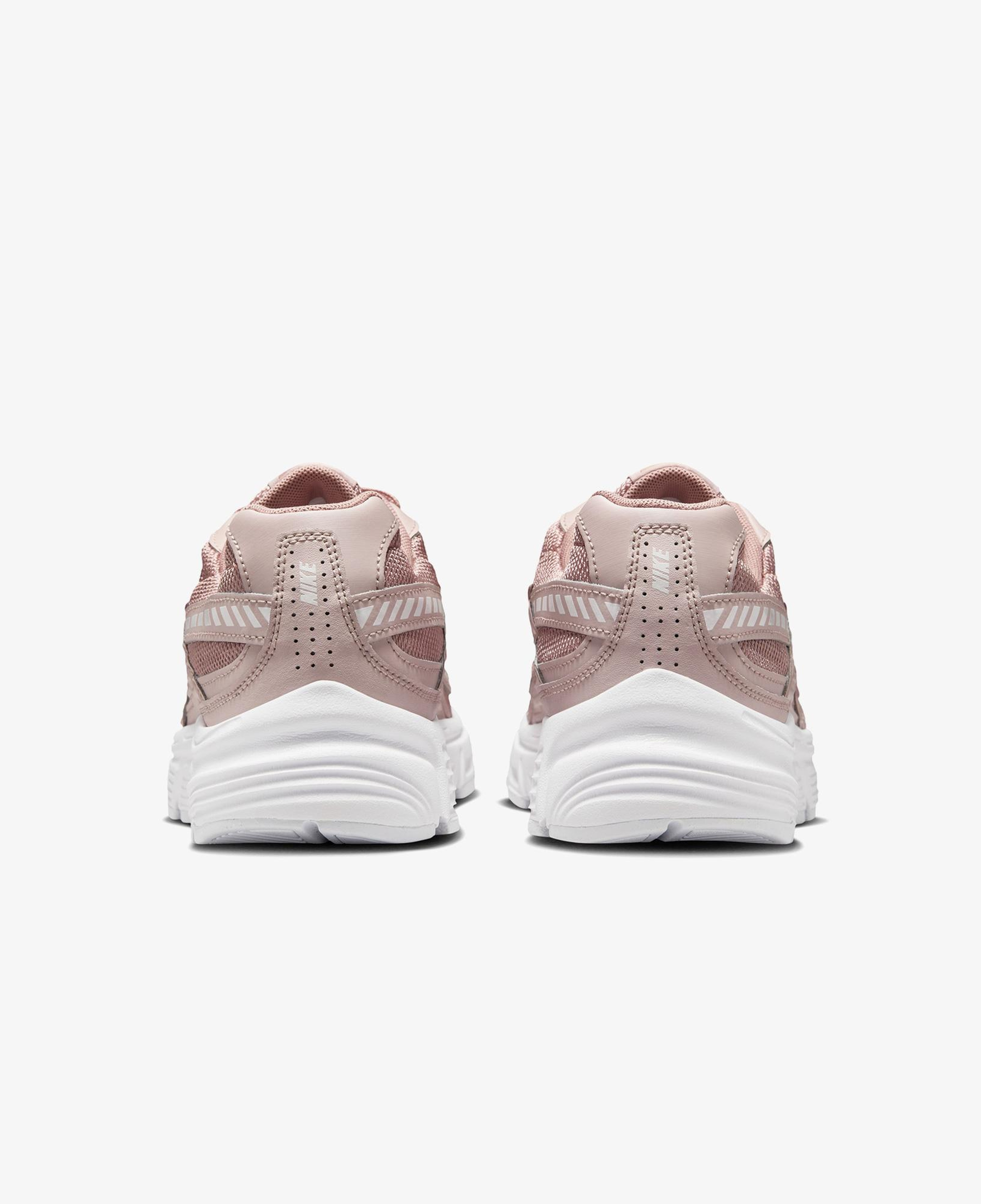 Nike Initiator Kadın Pembe Spor Ayakkabı