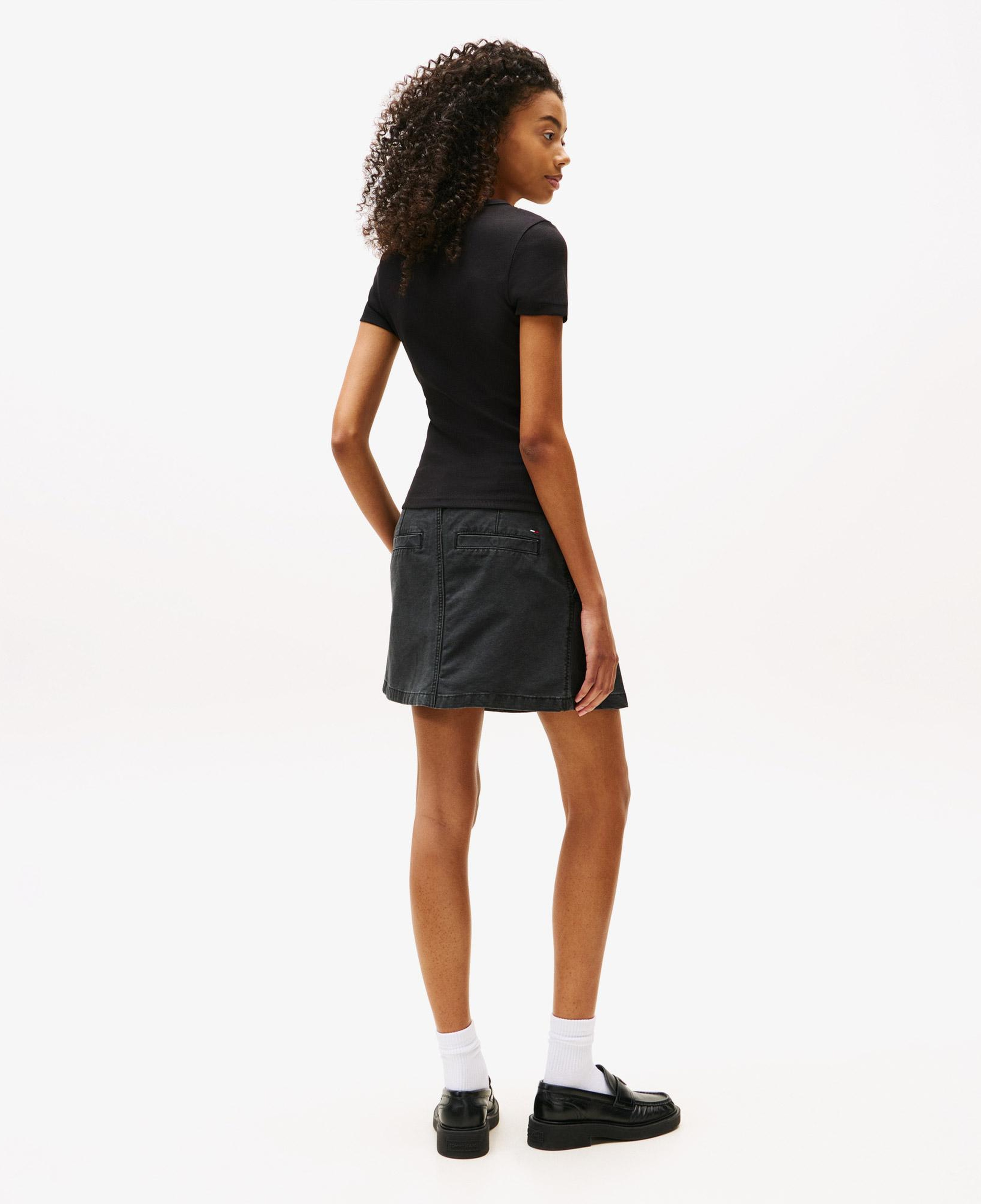 Tommy Hilfiger Badge Kadın Siyah T-Shirt