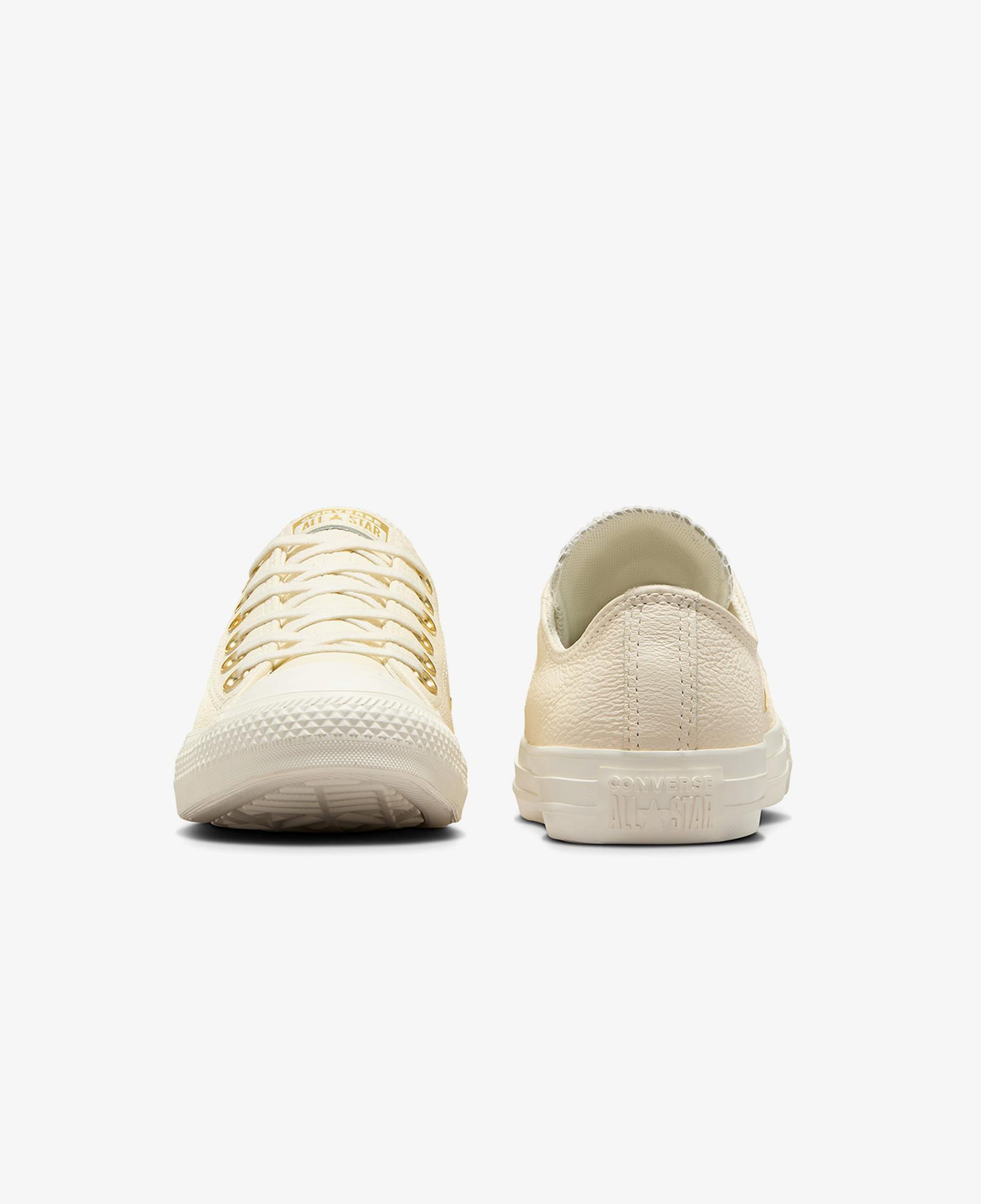 Converse Chuck Taylor All Star Kadın Krem Deri Sneaker