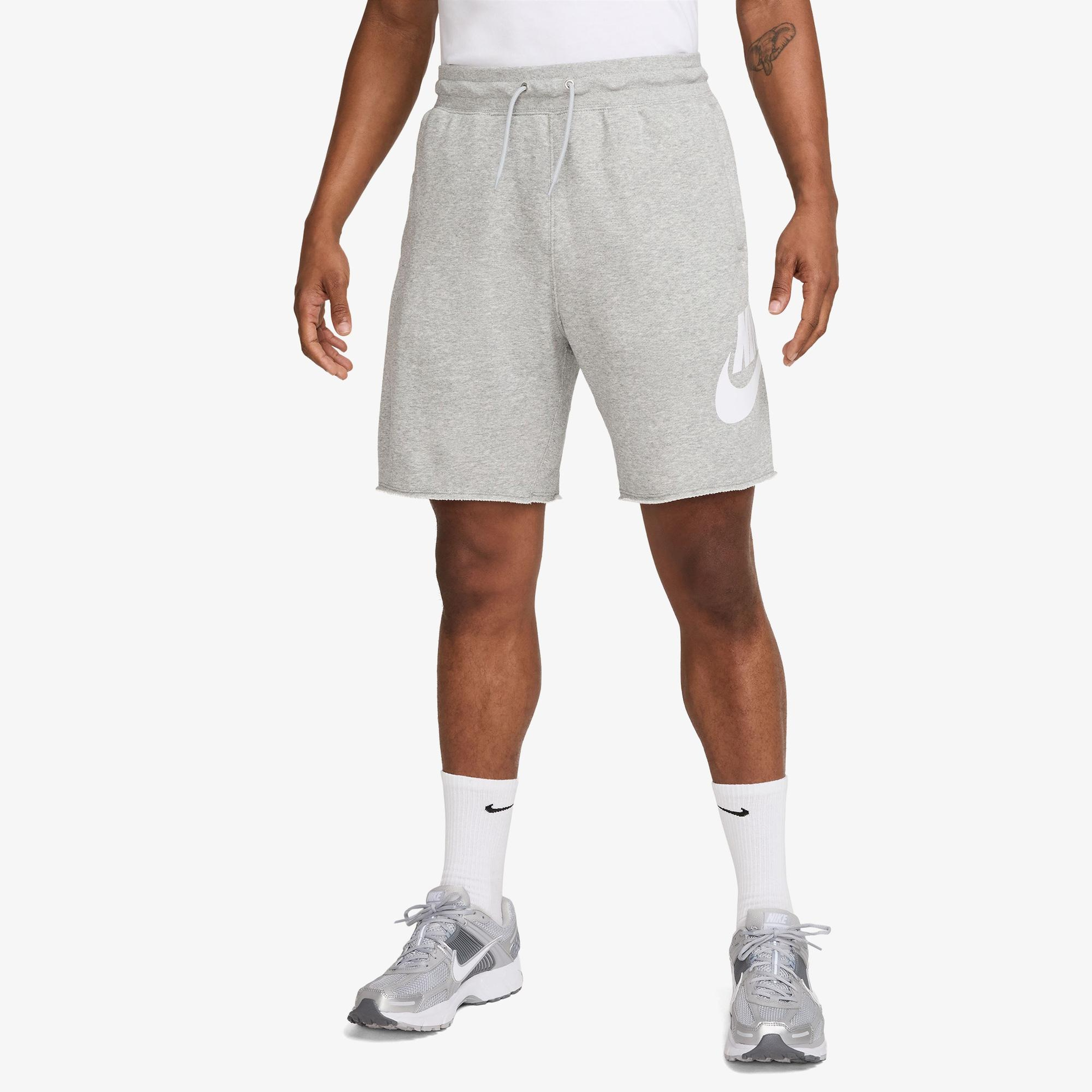 Nike Club Alumni Erkek Gri Şort