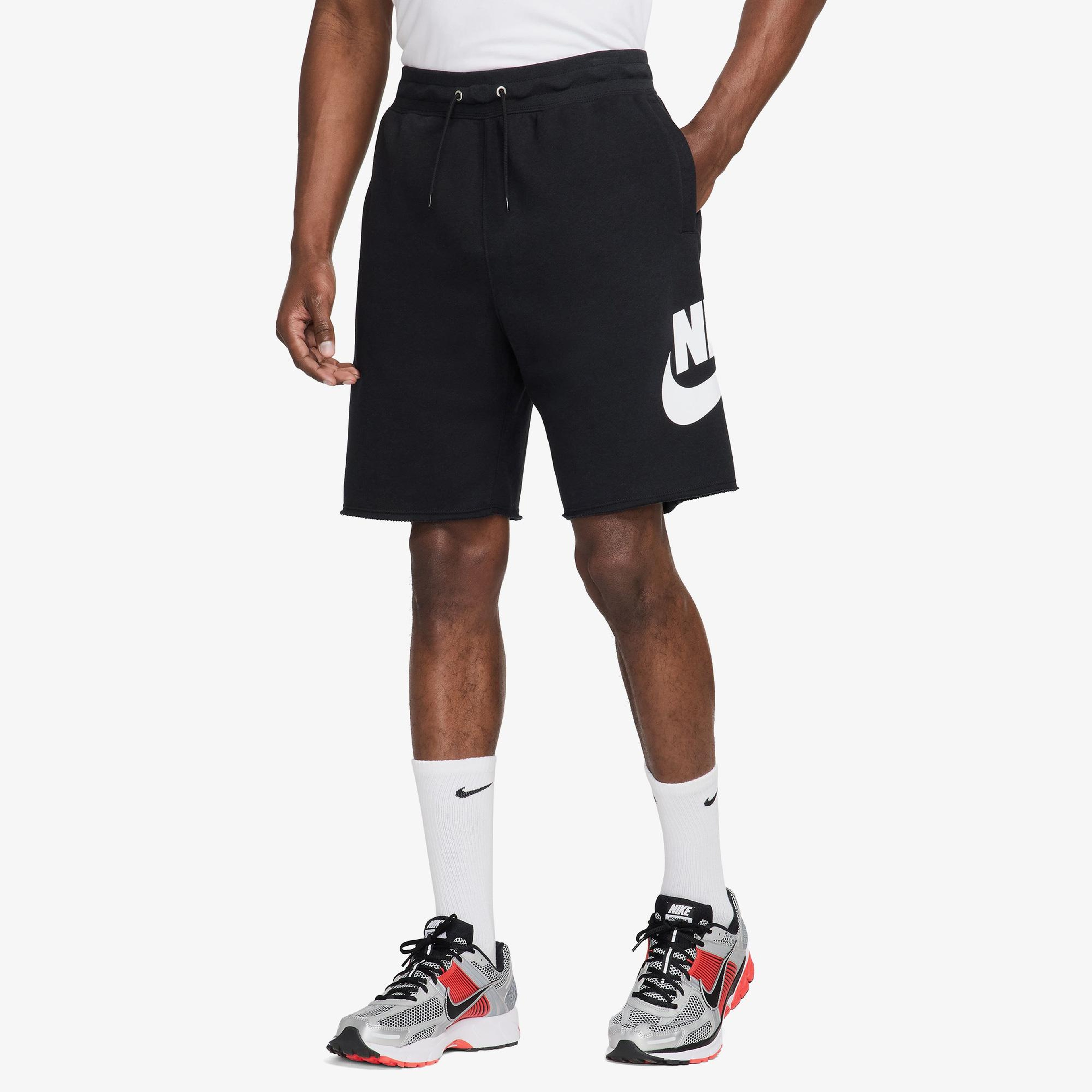 Nike Club Alumni Erkek Siyah Şort