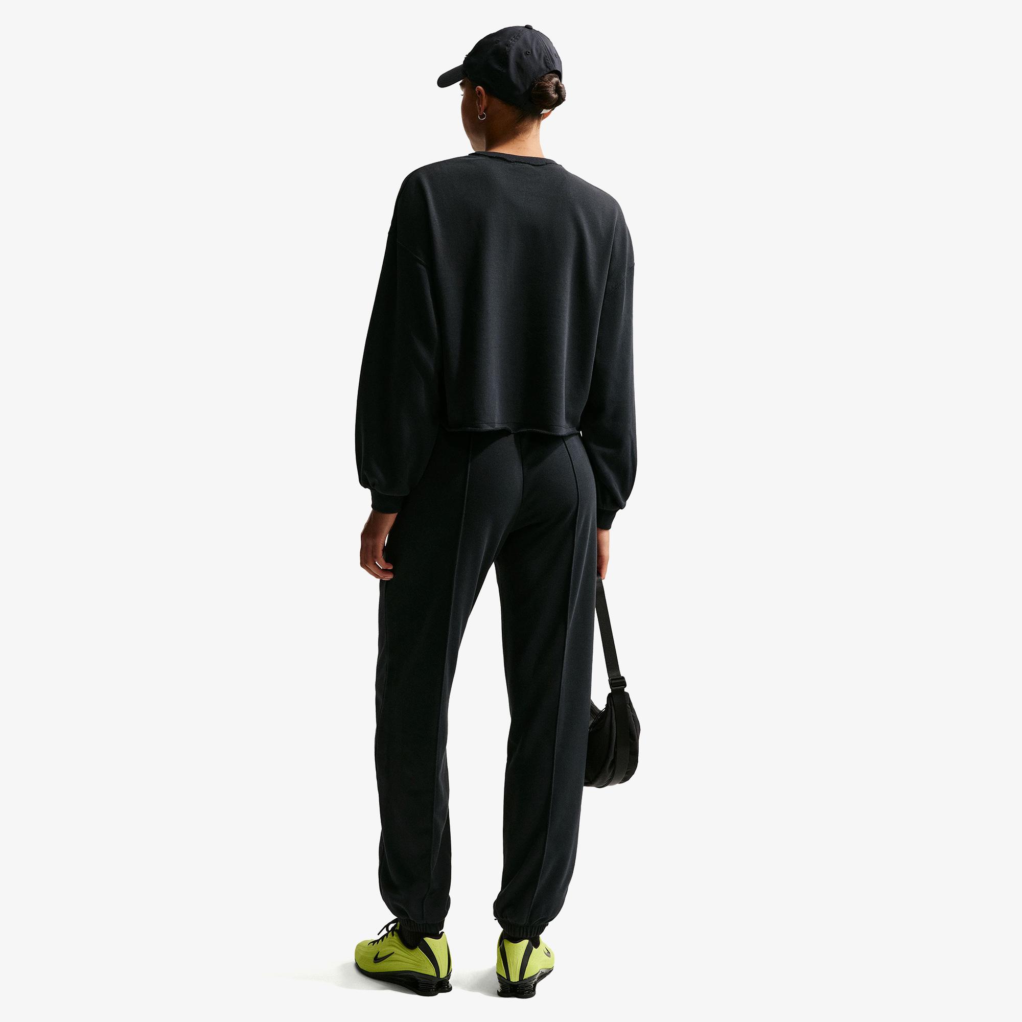 Nike Sportswear Chill Terry Kadın Siyah Sweatshirt