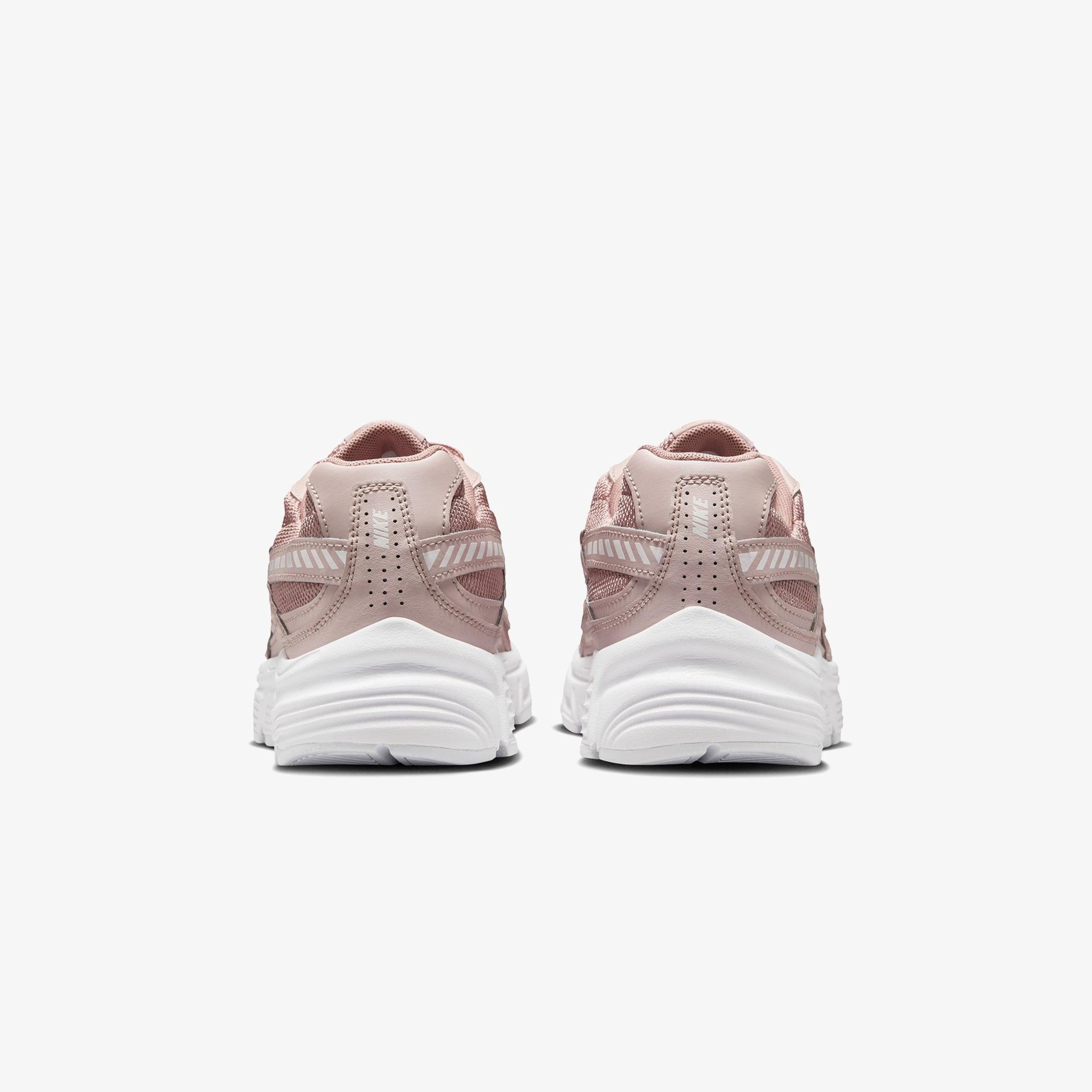 Nike Initiator Kadın Pembe Spor Ayakkabı