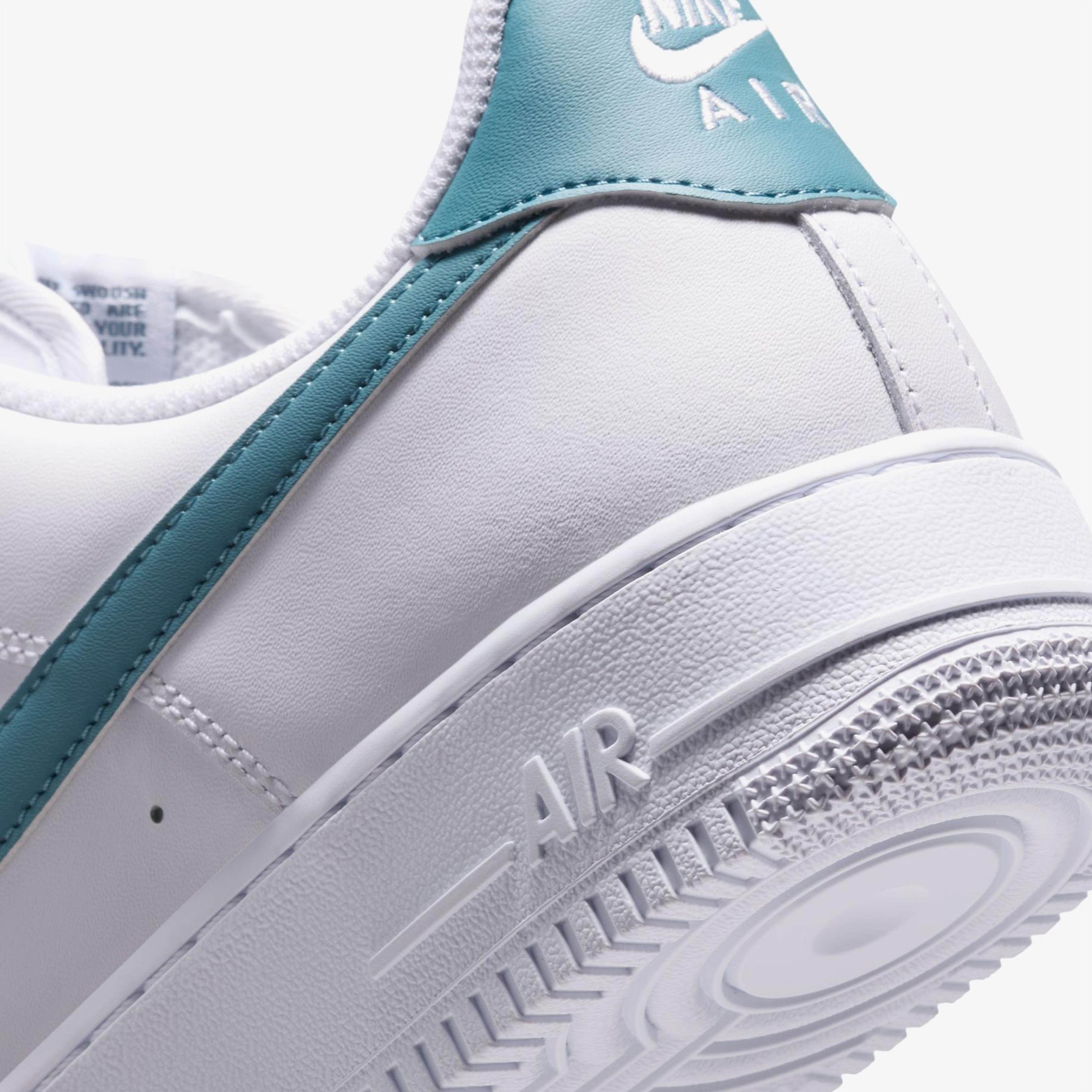 Nike Air Force 1 '07 Erkek Beyaz Spor Ayakkabı