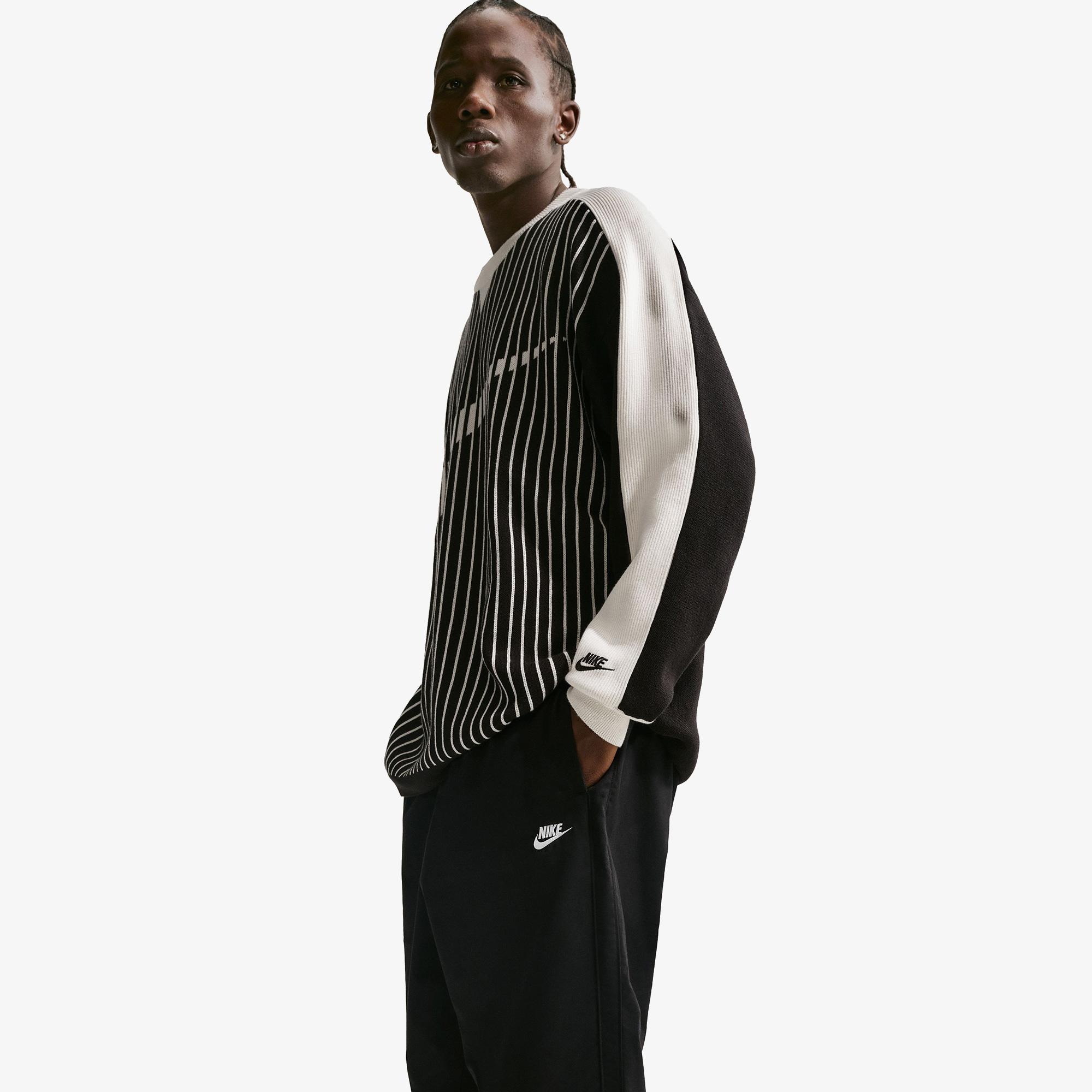 Nike Sportswear Club Barcelona Erkek Siyah Eşofman Altı