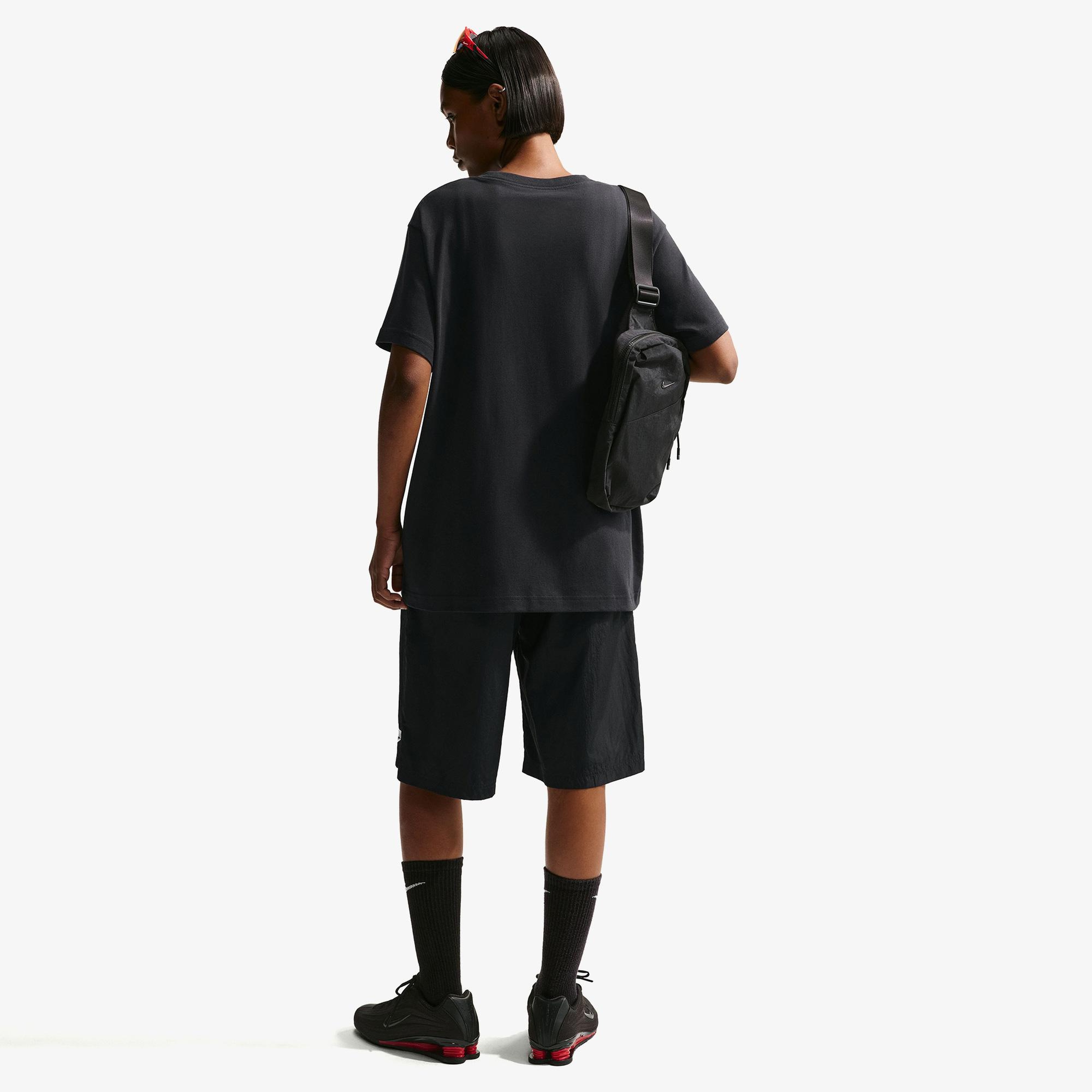Nike Sportswear Classic Kadın Siyah T-Shirt