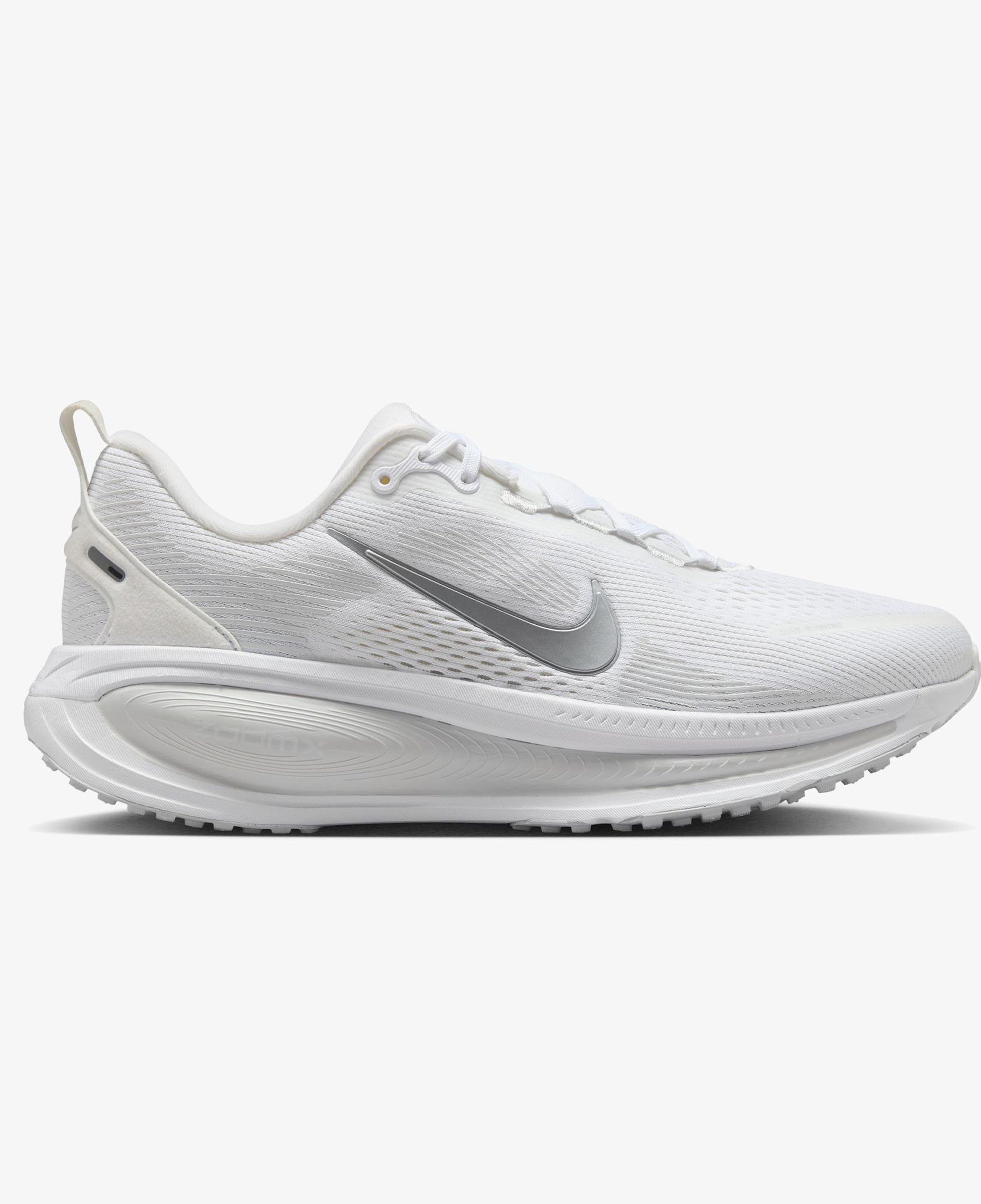 Nike Vomero 18 Kadın Beyaz Koşu Ayakkabısı