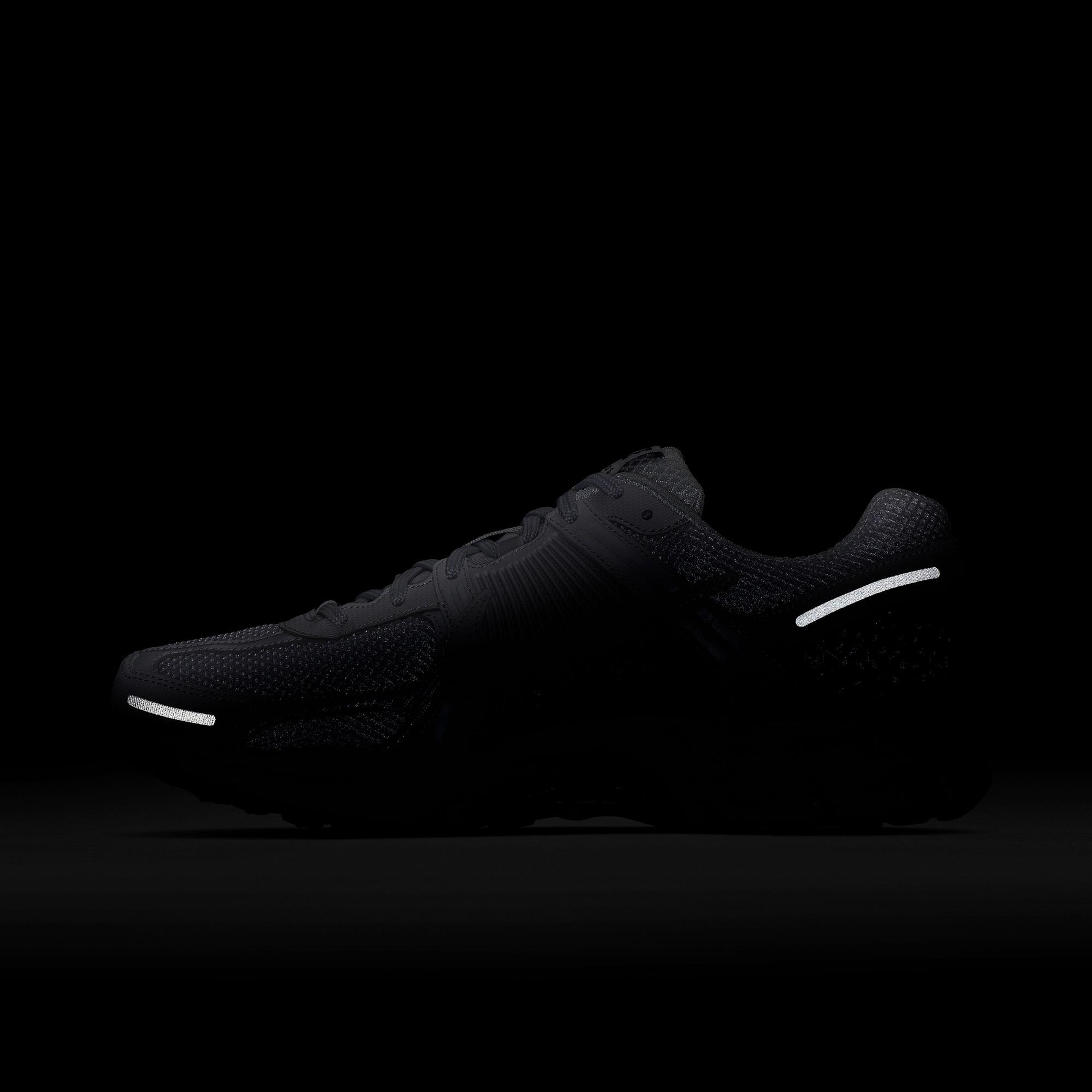 Nike Zoom Vomero 5 Erkek Gri Spor Ayakkabı