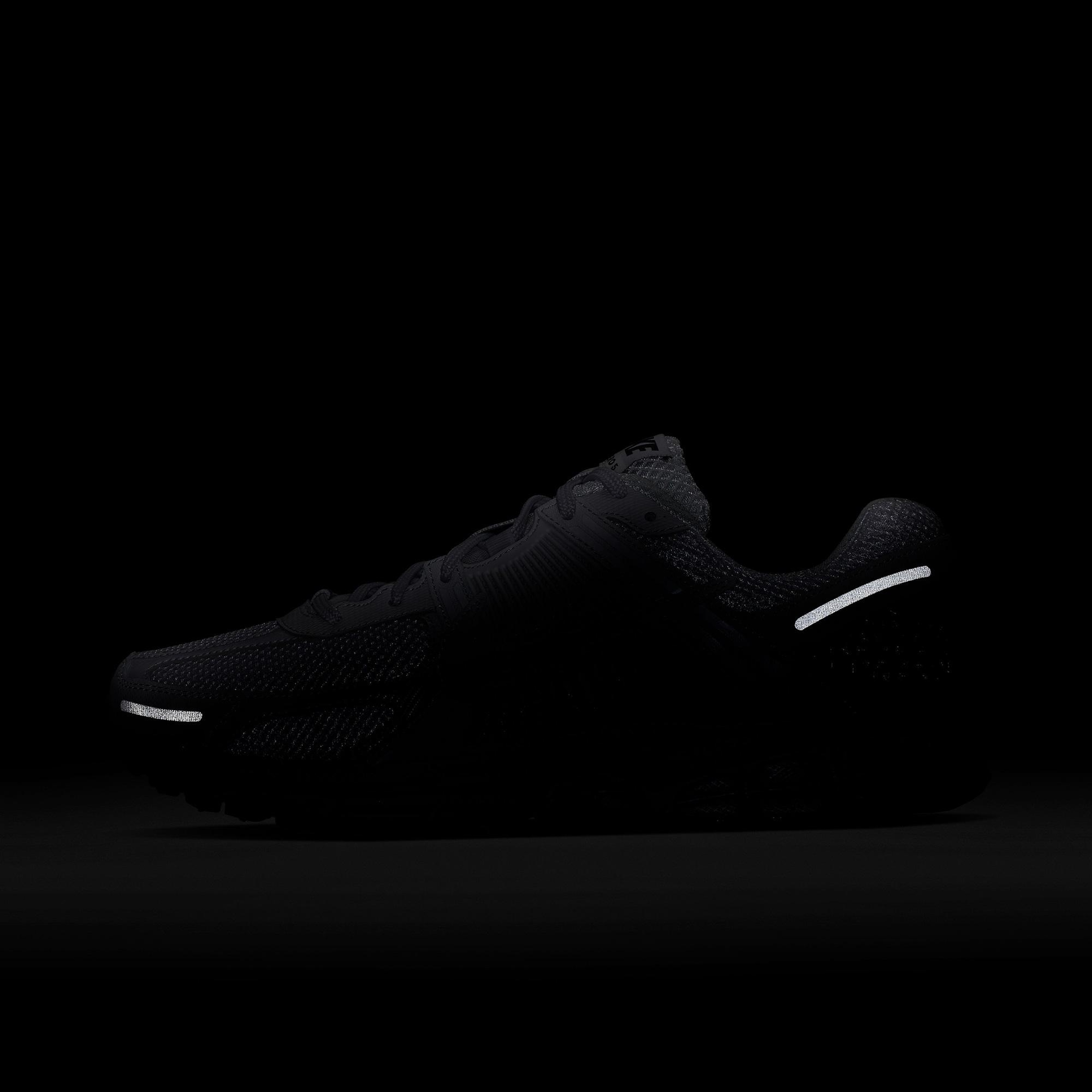 Nike Zoom Vomero 5 Erkek Gri Spor Ayakkabı