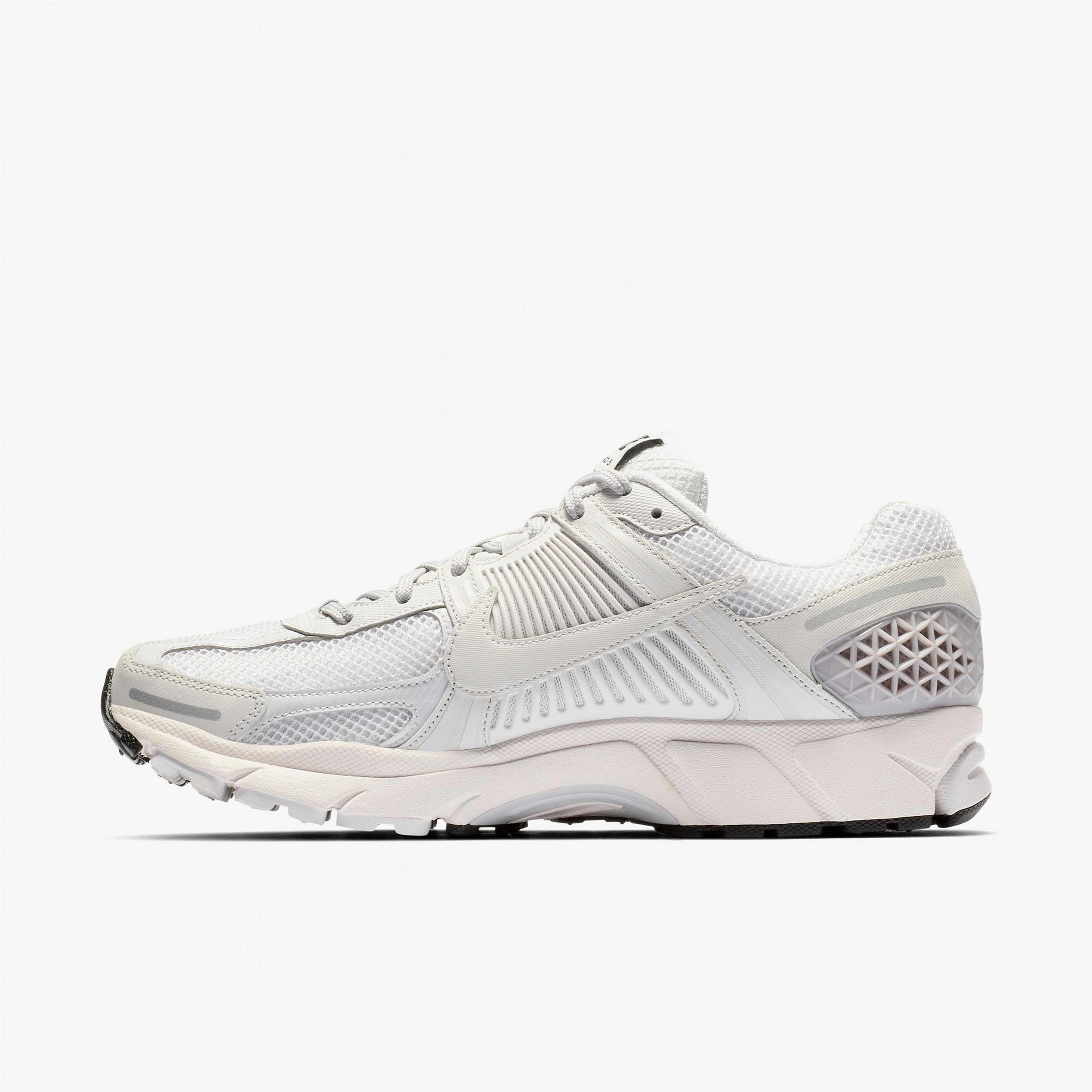 Nike Zoom Vomero 5 Erkek Gri Spor Ayakkabı