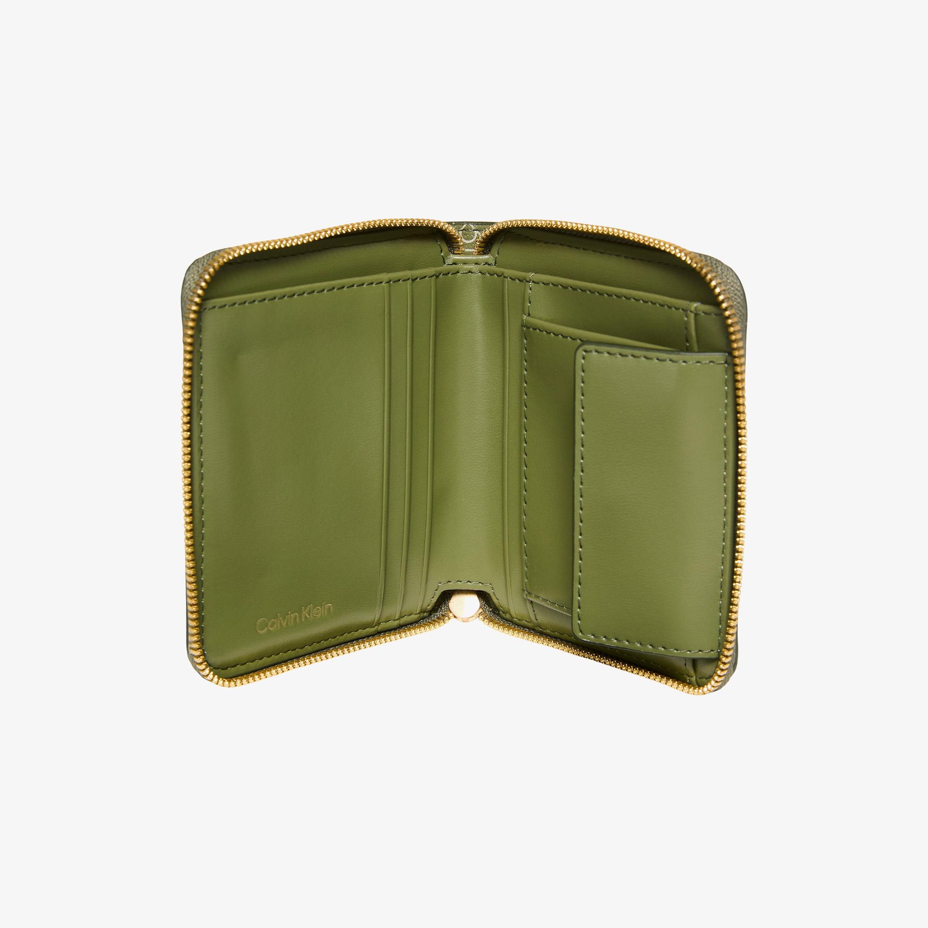 Calvin Klein Emblem Square Zip Around Kadın Yeşil Cüzdan