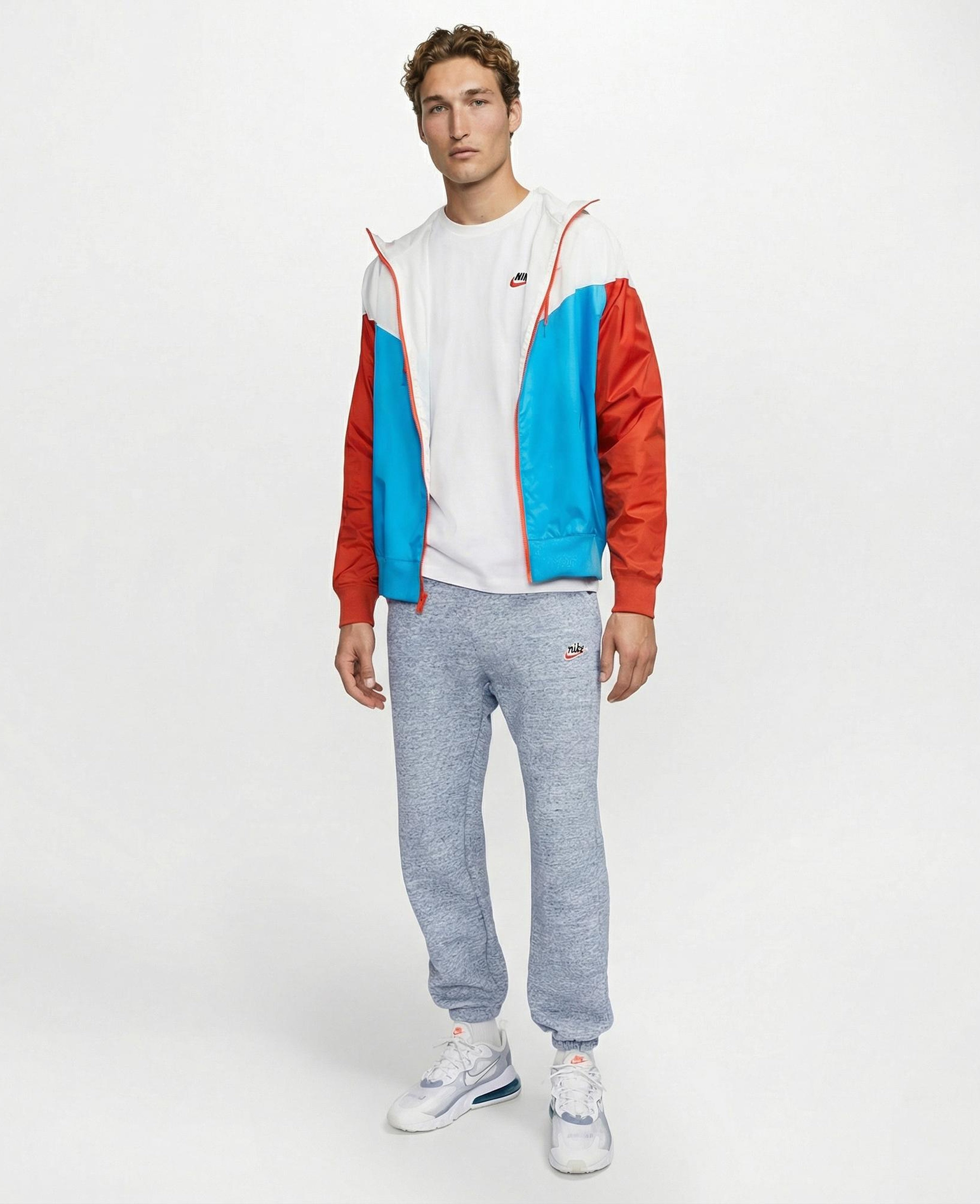 Nike Sportswear Club Erkek Beyaz T-Shirt