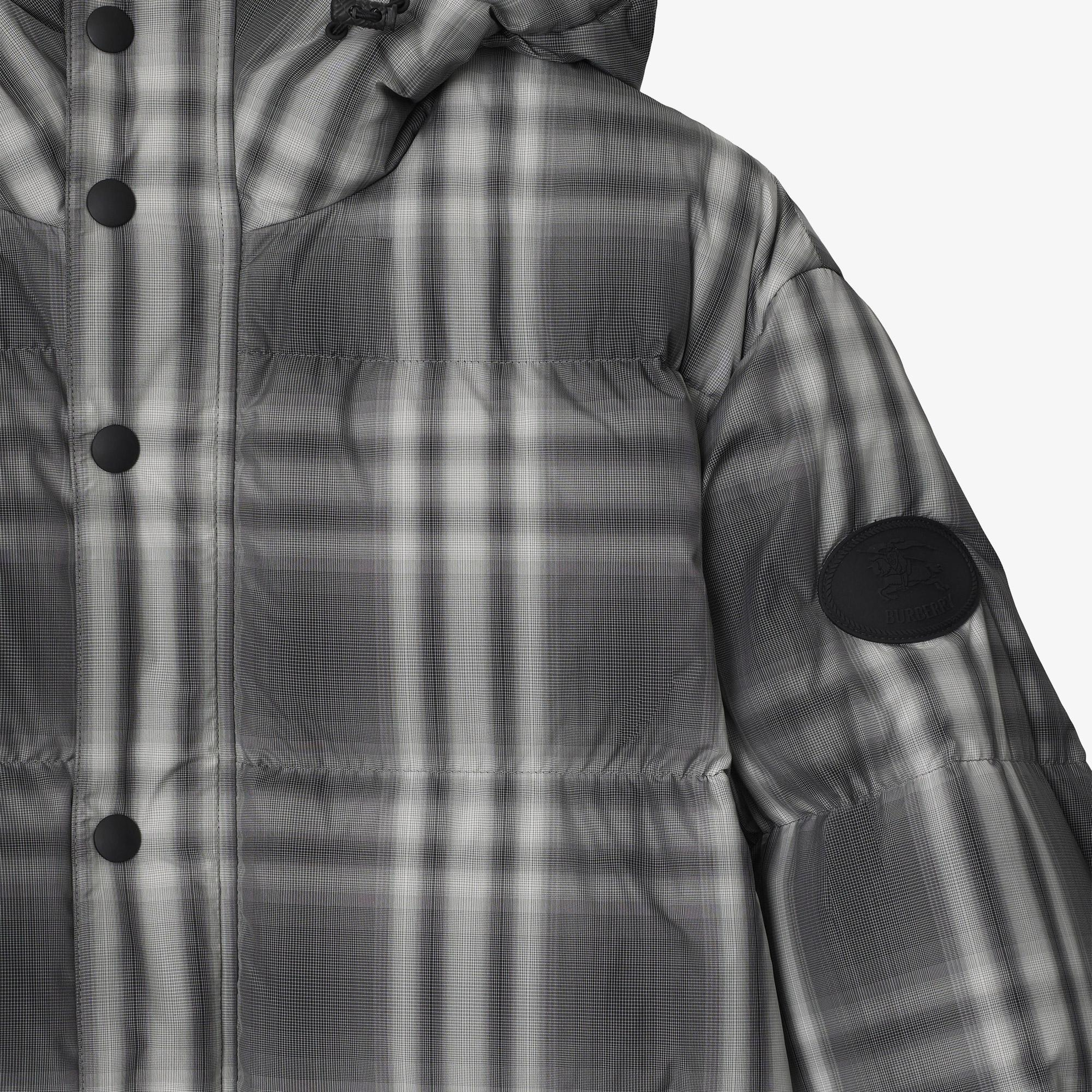 Burberry Snowdonia Check Erkek Siyah Mont