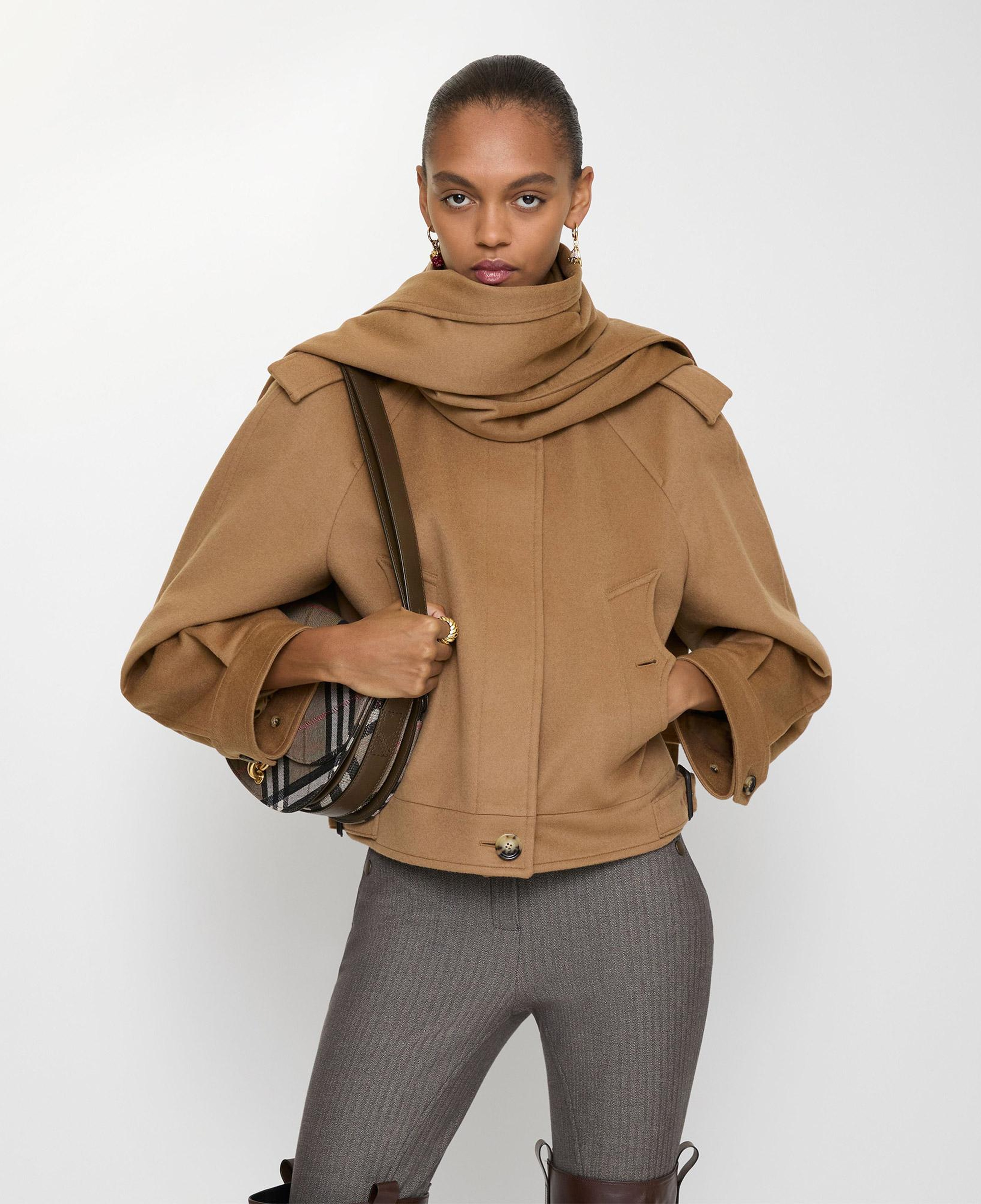 Burberry Oldbrook Kadın Bej Kaban