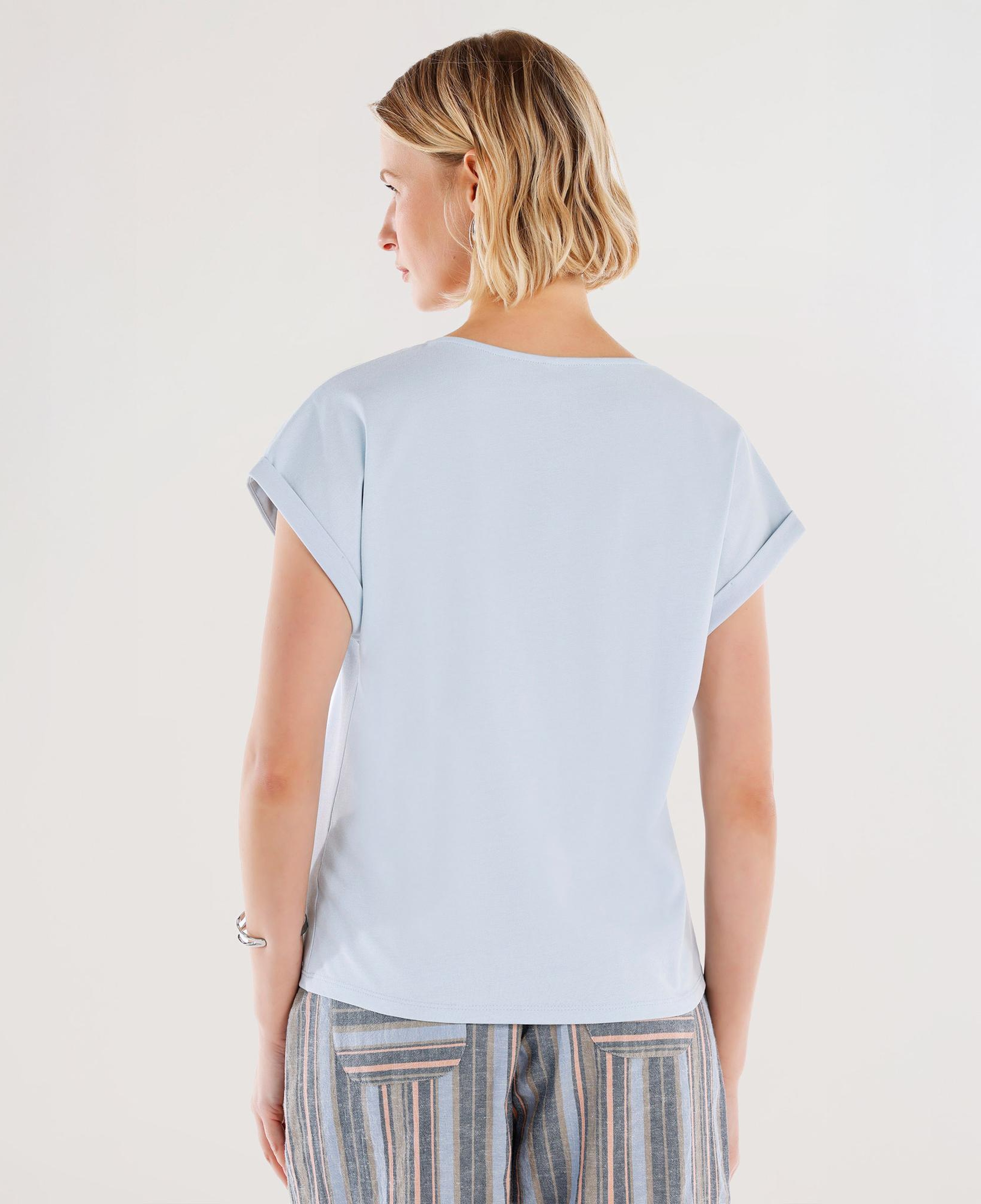 YARGICI Yakası Nakış Detaylı V Yaka Kısa Kollu T-shirt