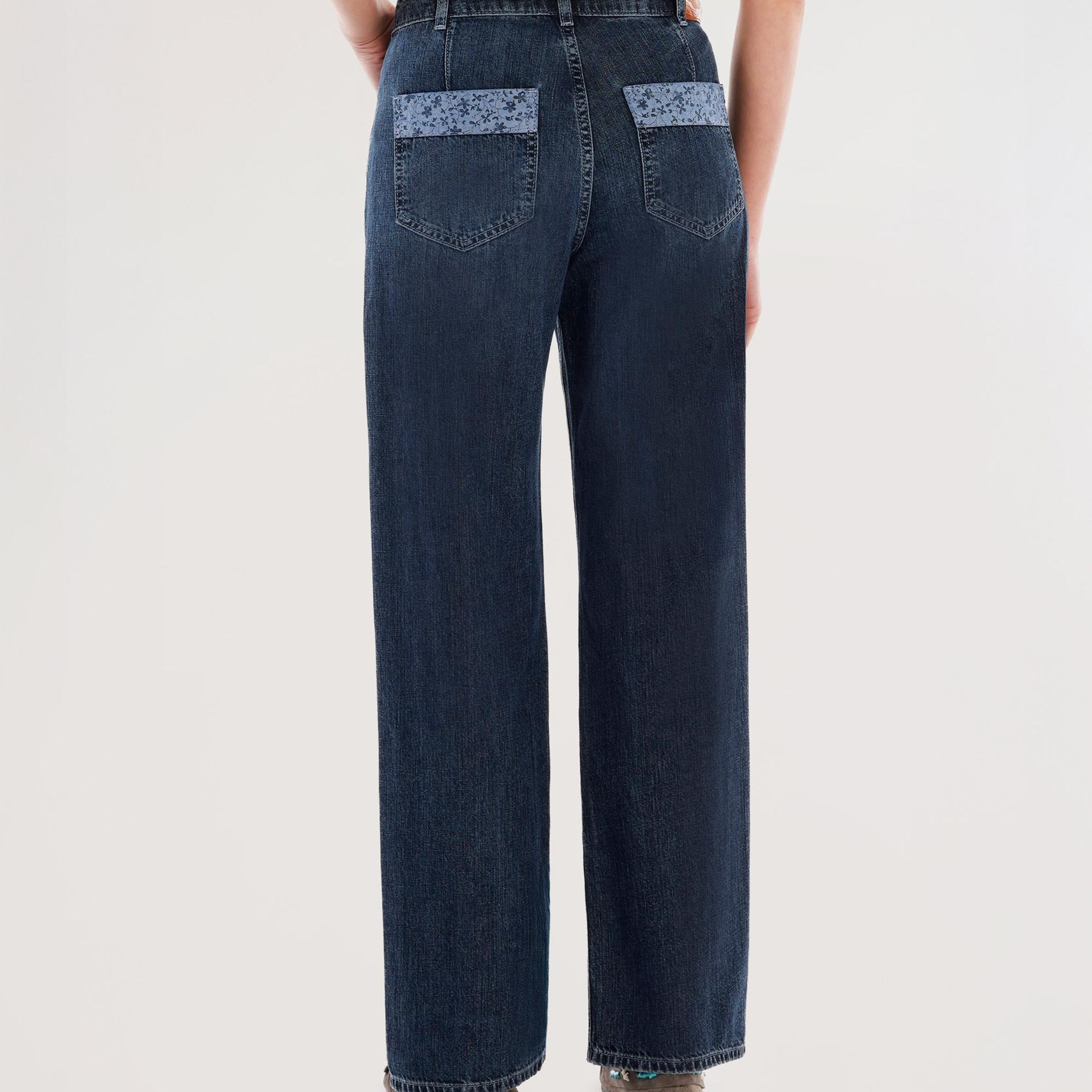 YARGICI Arka Cep Detaylı Geniş Fit Denim Pantolon