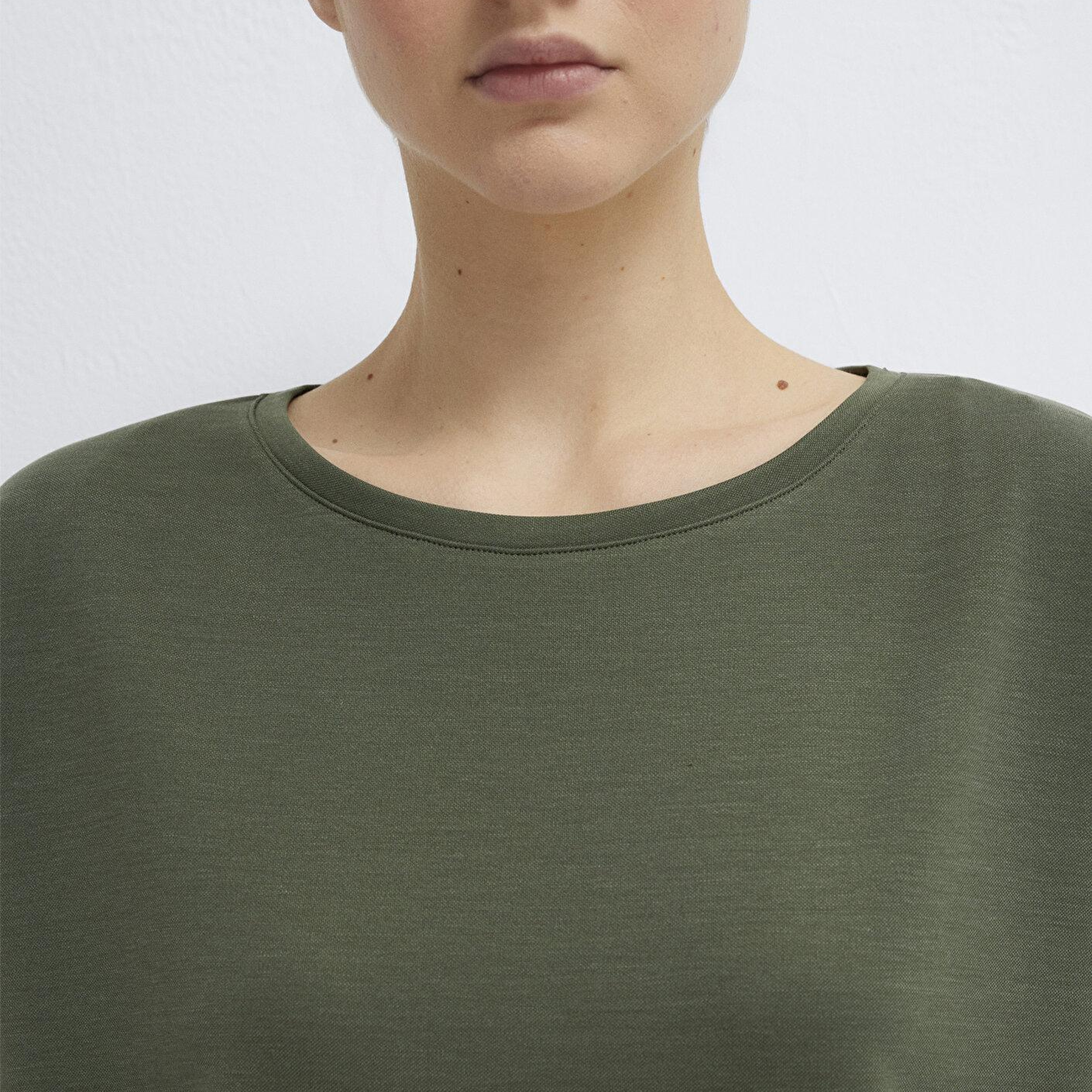 Mavi Soft-Premium Yeşil (TENCEL™) Liyosel Karışımlı Basic Tişört Loose Fit / Bol Rahat Kesim 167245-71551